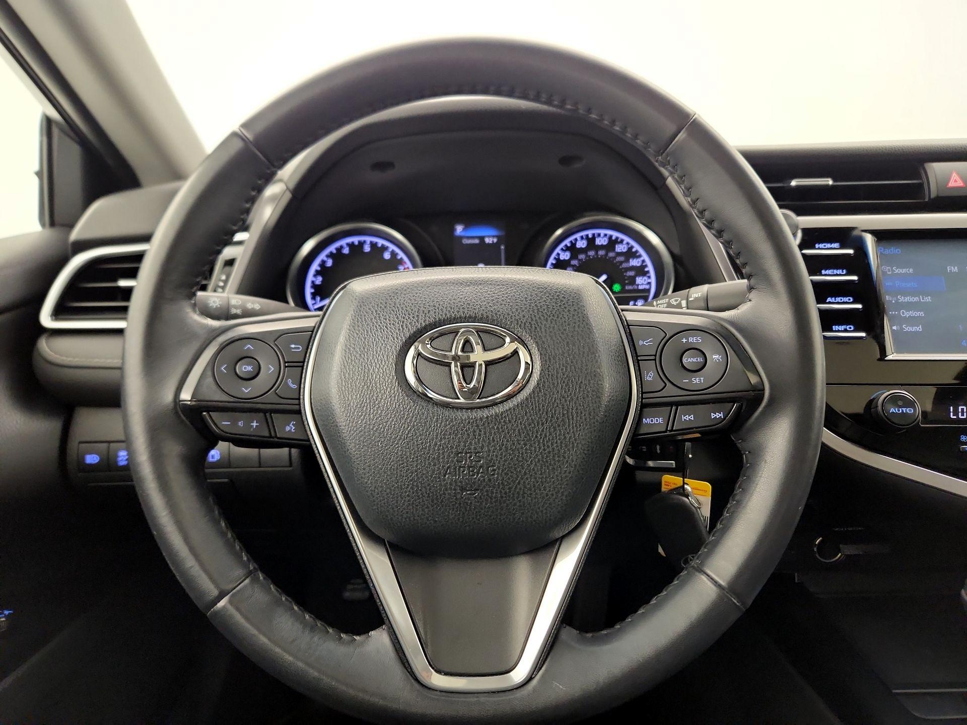 Thumbnail: 2018 Toyota Camry - 10