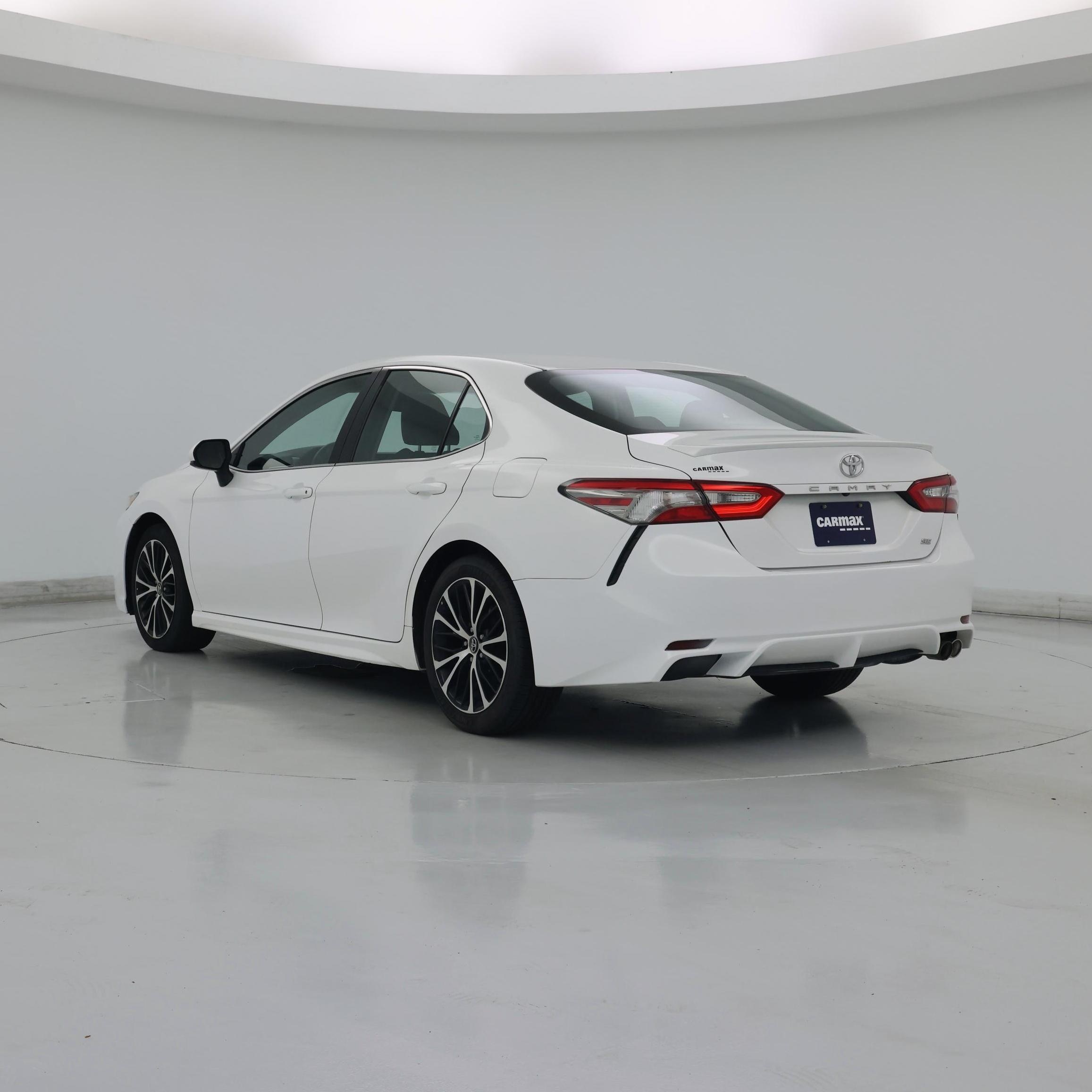 Thumbnail: 2018 Toyota Camry - 2
