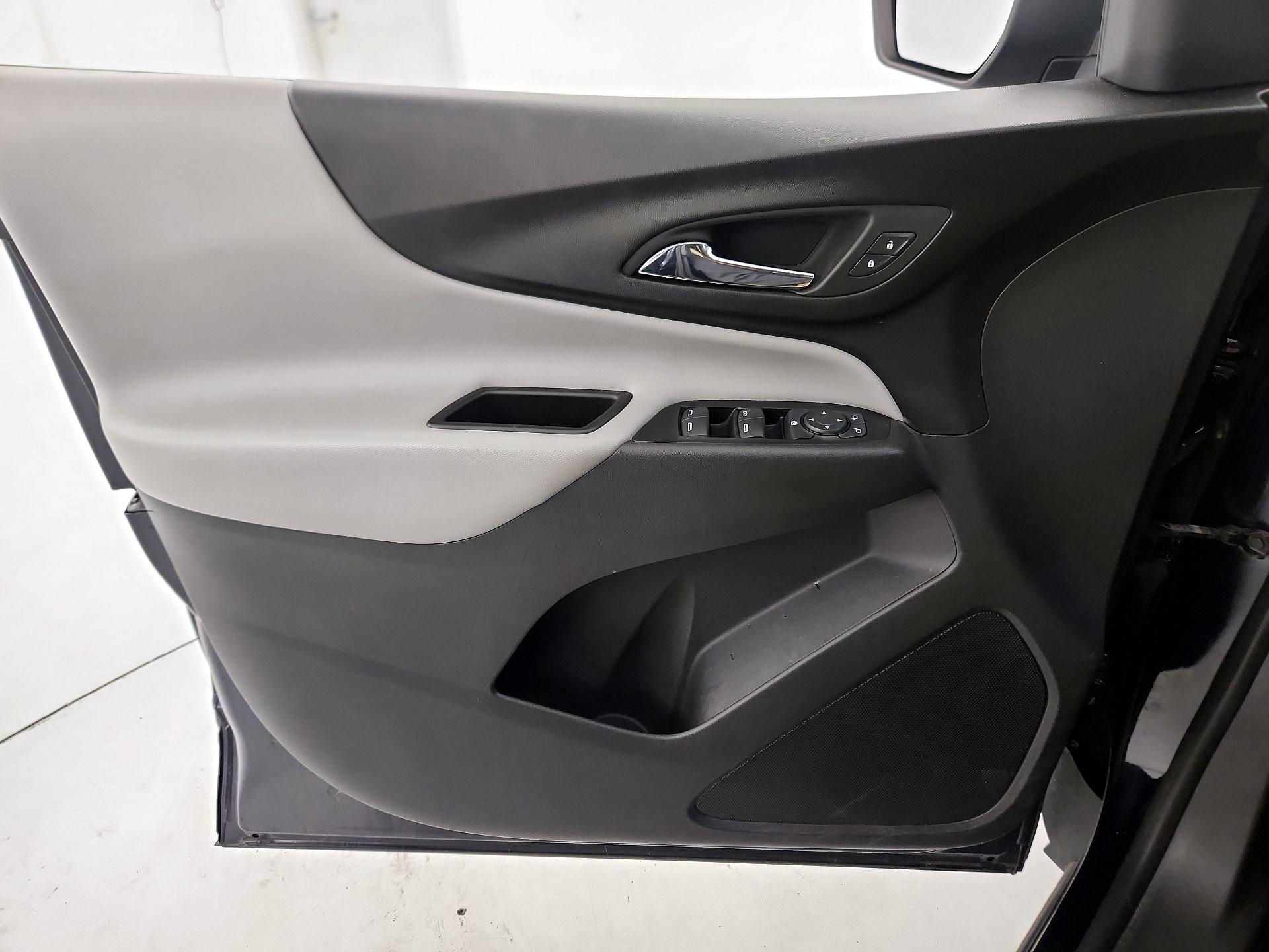 Thumbnail: 2020 Chevrolet Equinox - 12