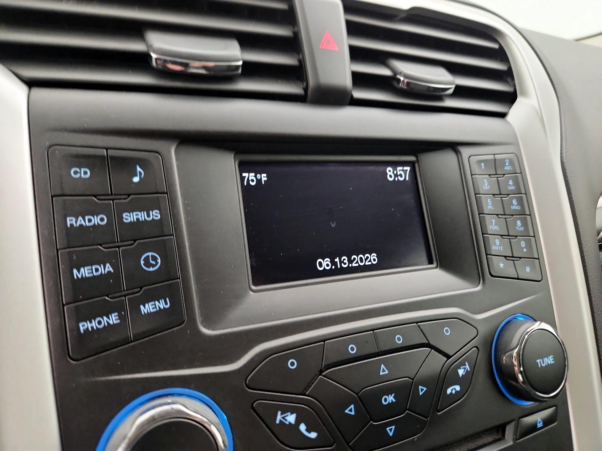 Thumbnail: 2016 Ford Fusion - 13