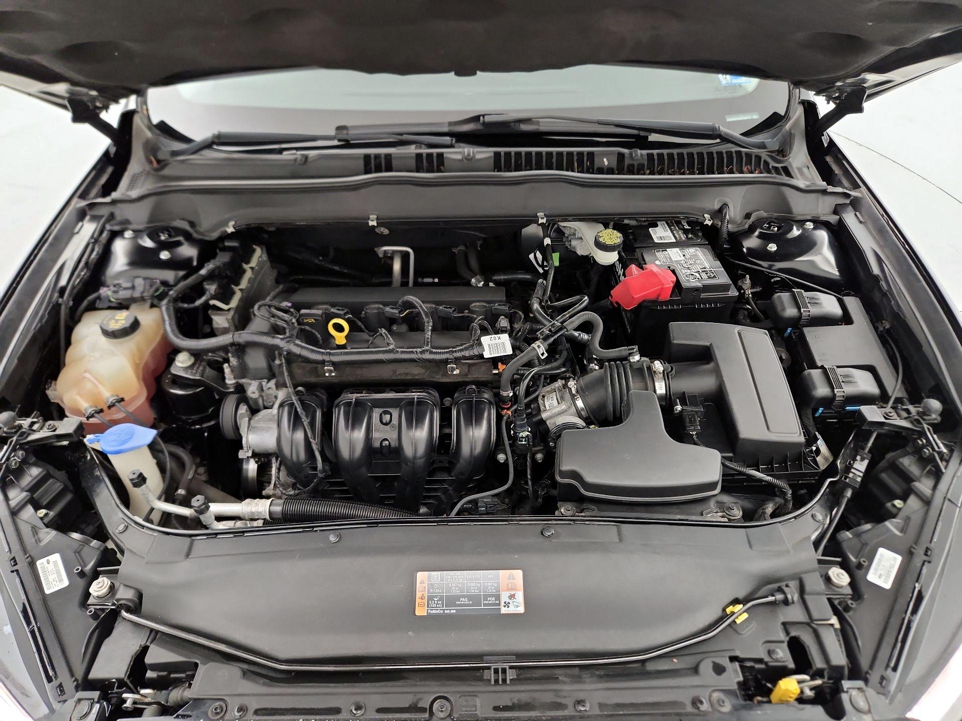 Thumbnail: 2016 Ford Fusion - 17