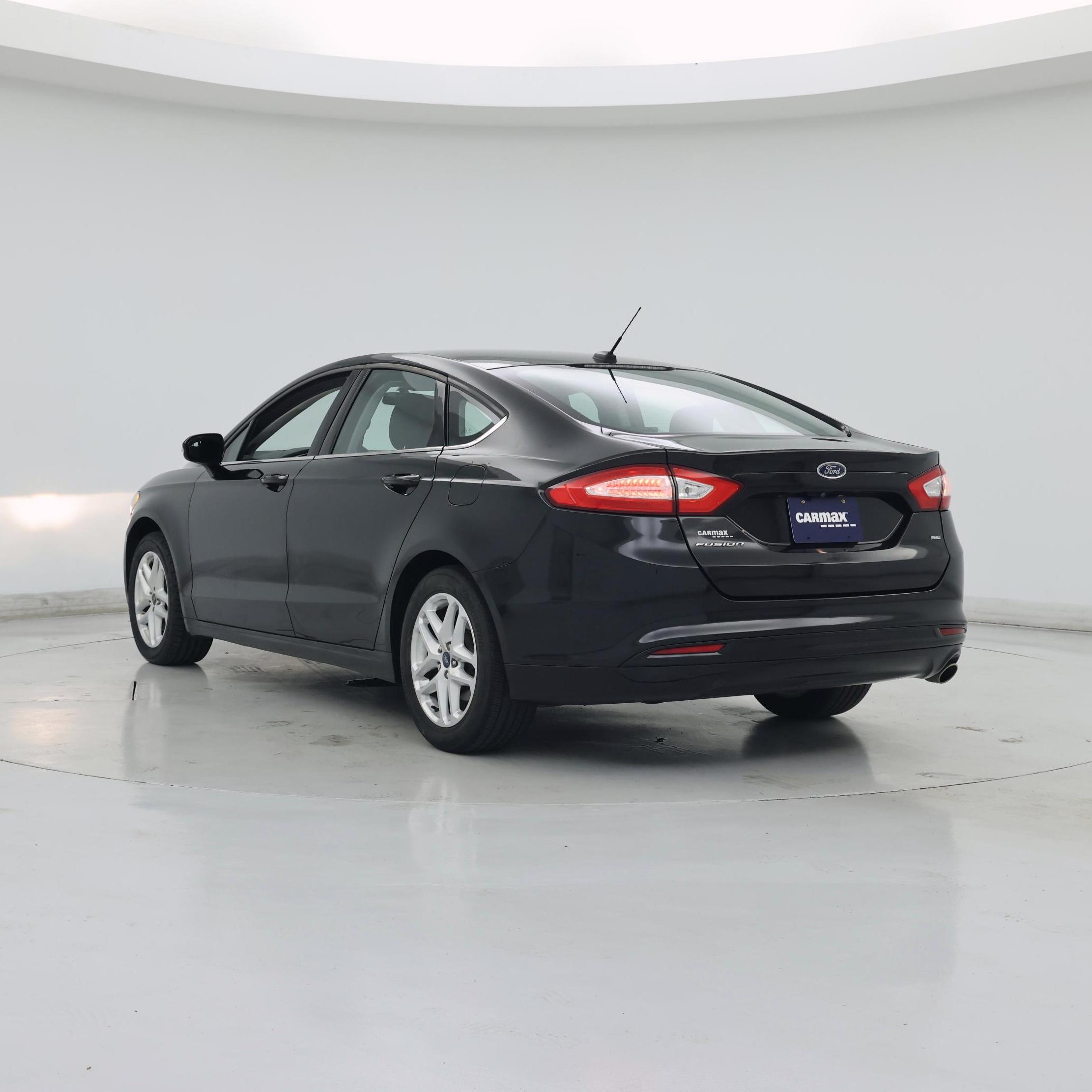 Thumbnail: 2016 Ford Fusion - 2