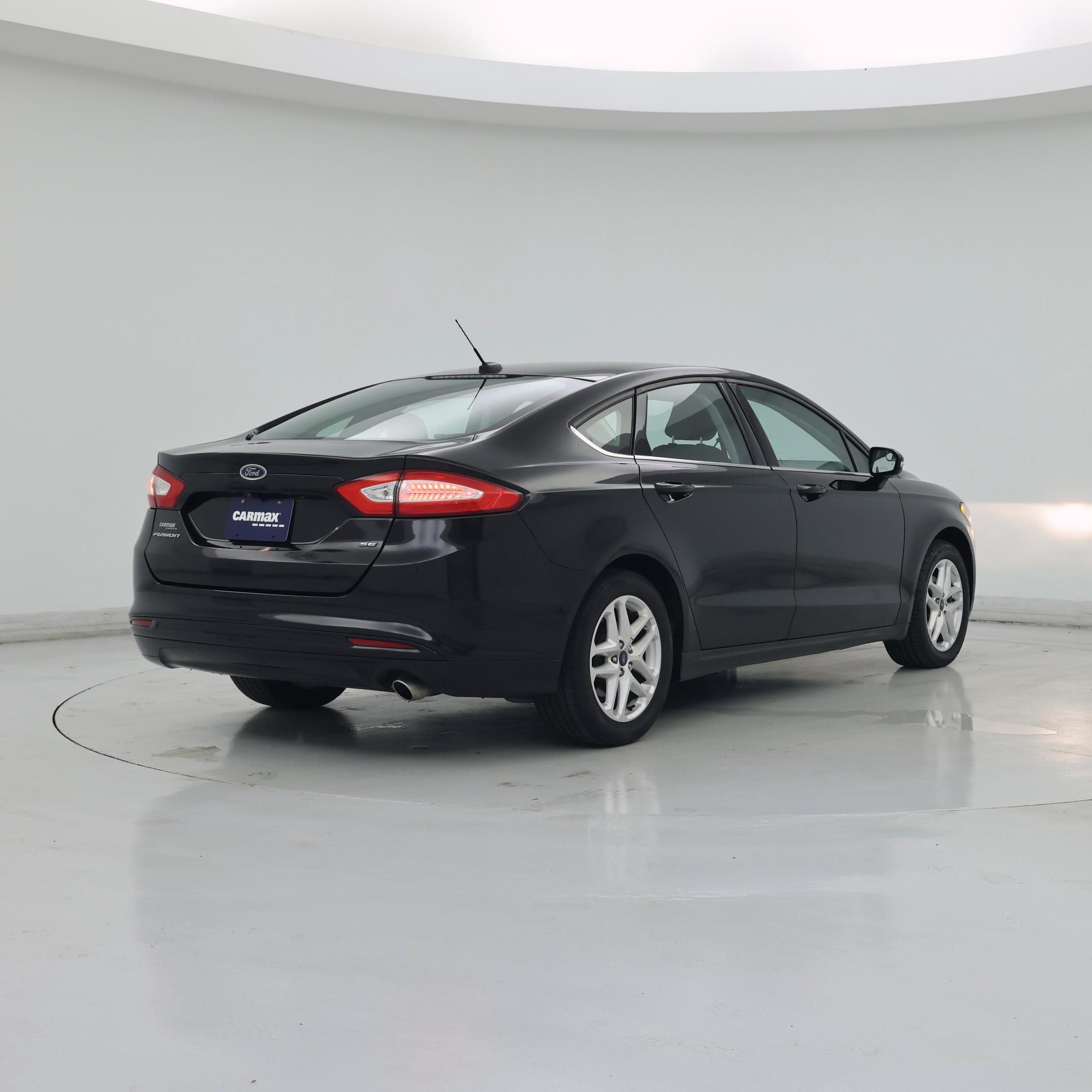 Thumbnail: 2016 Ford Fusion - 8