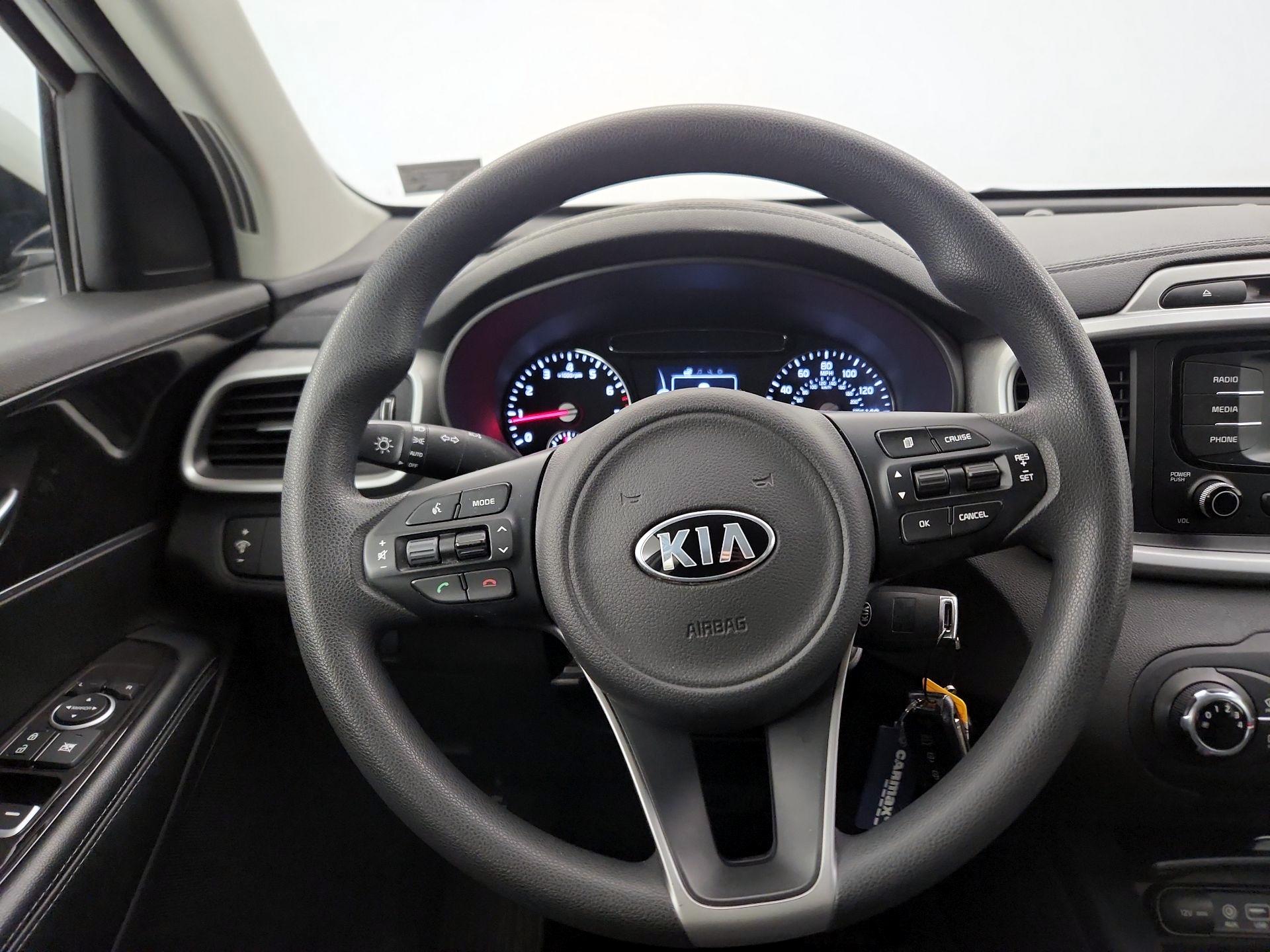 Thumbnail: 2018 Kia Sorento - 10