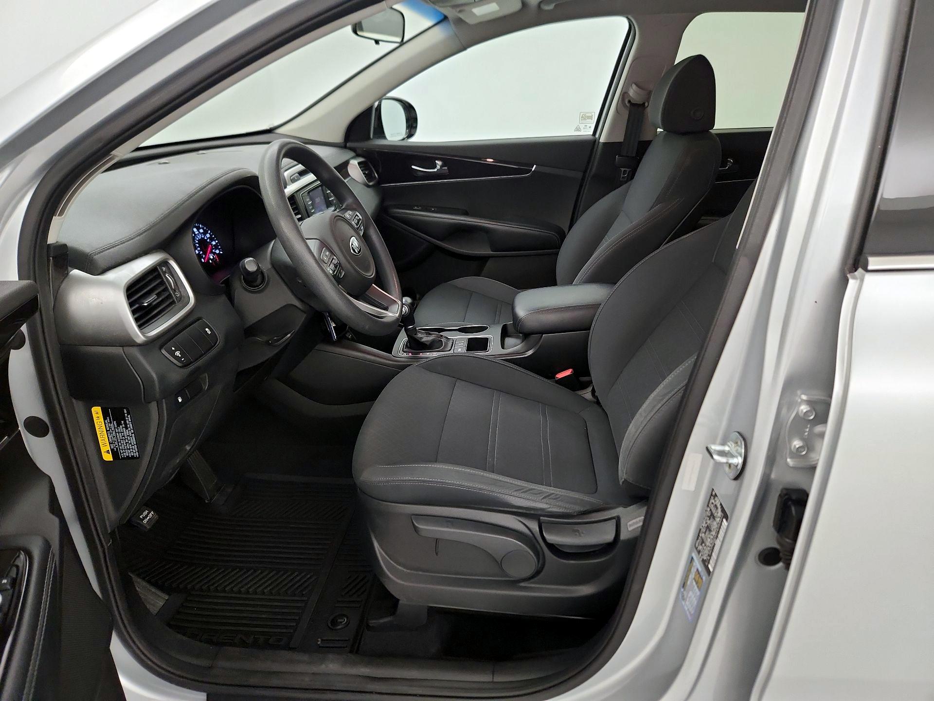 Thumbnail: 2018 Kia Sorento - 11