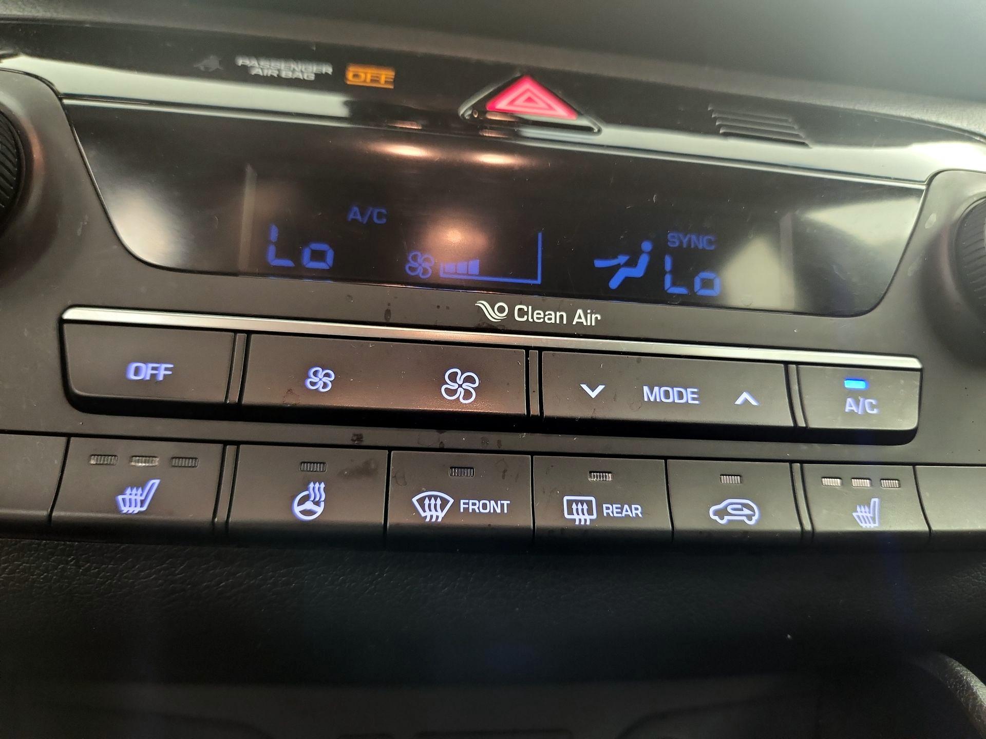 Thumbnail: 2019 Hyundai Tucson - 16