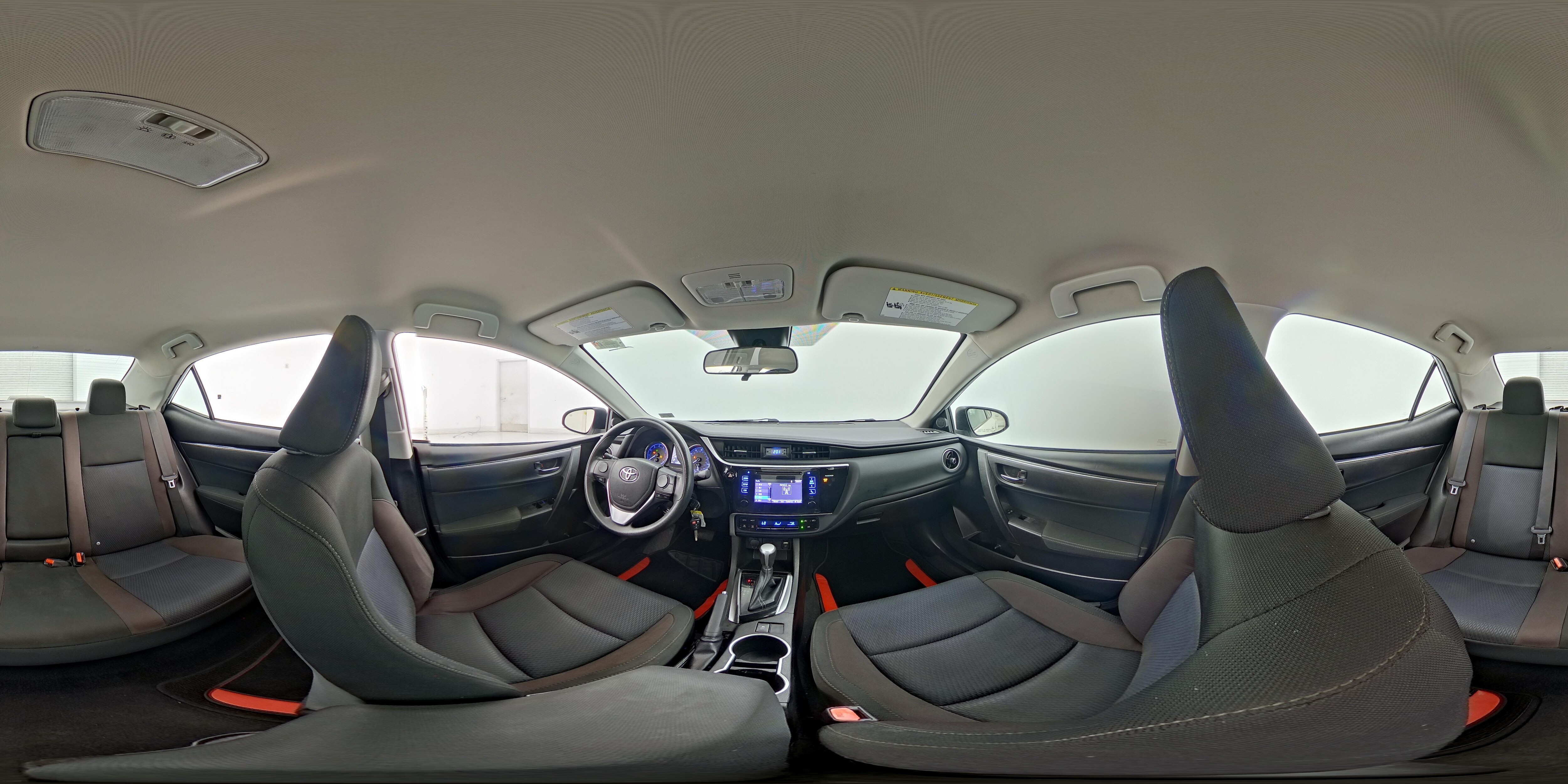 2017 Toyota Corolla LE - Photo 24