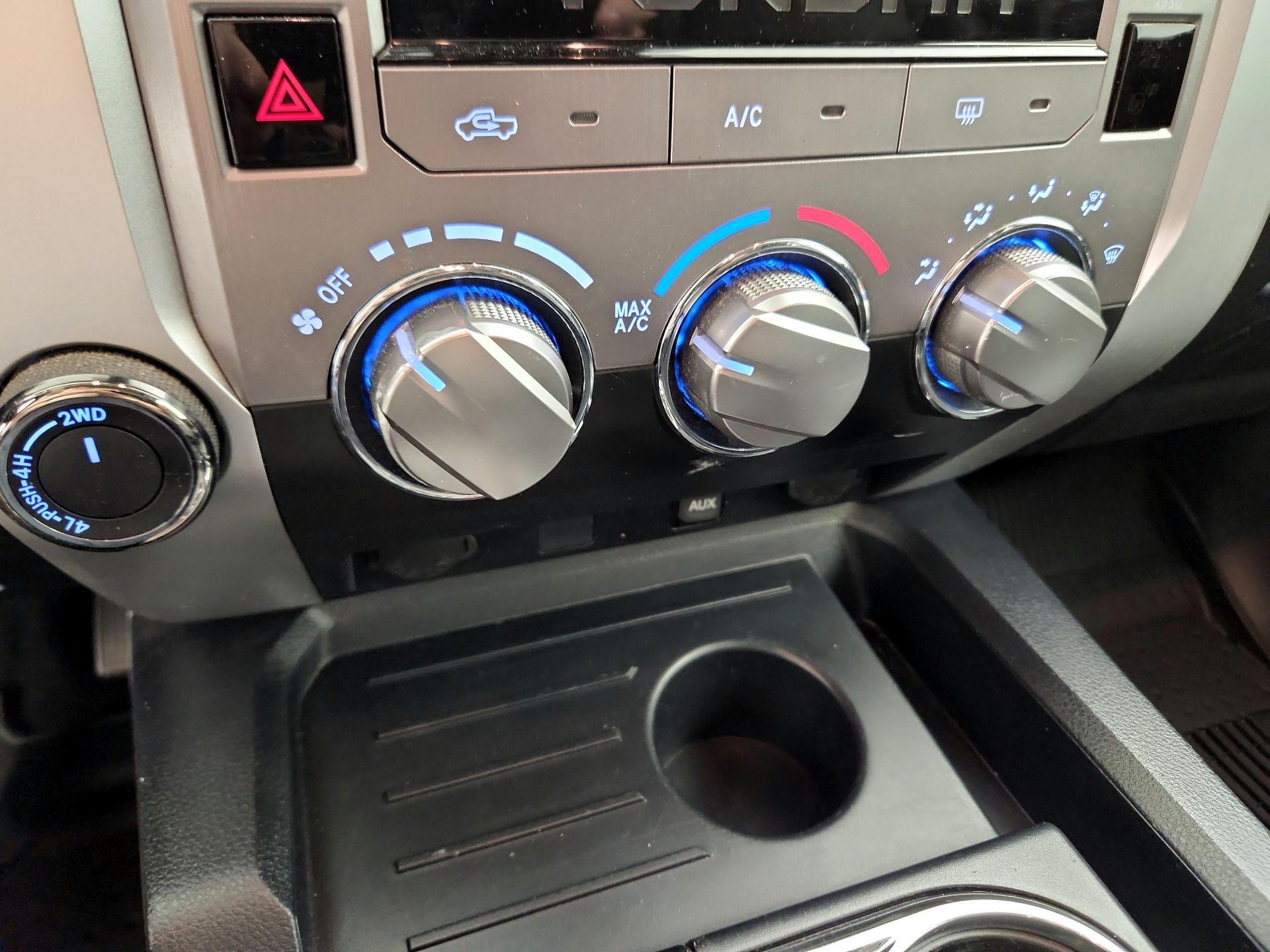 Thumbnail: 2019 Toyota Tundra - 17