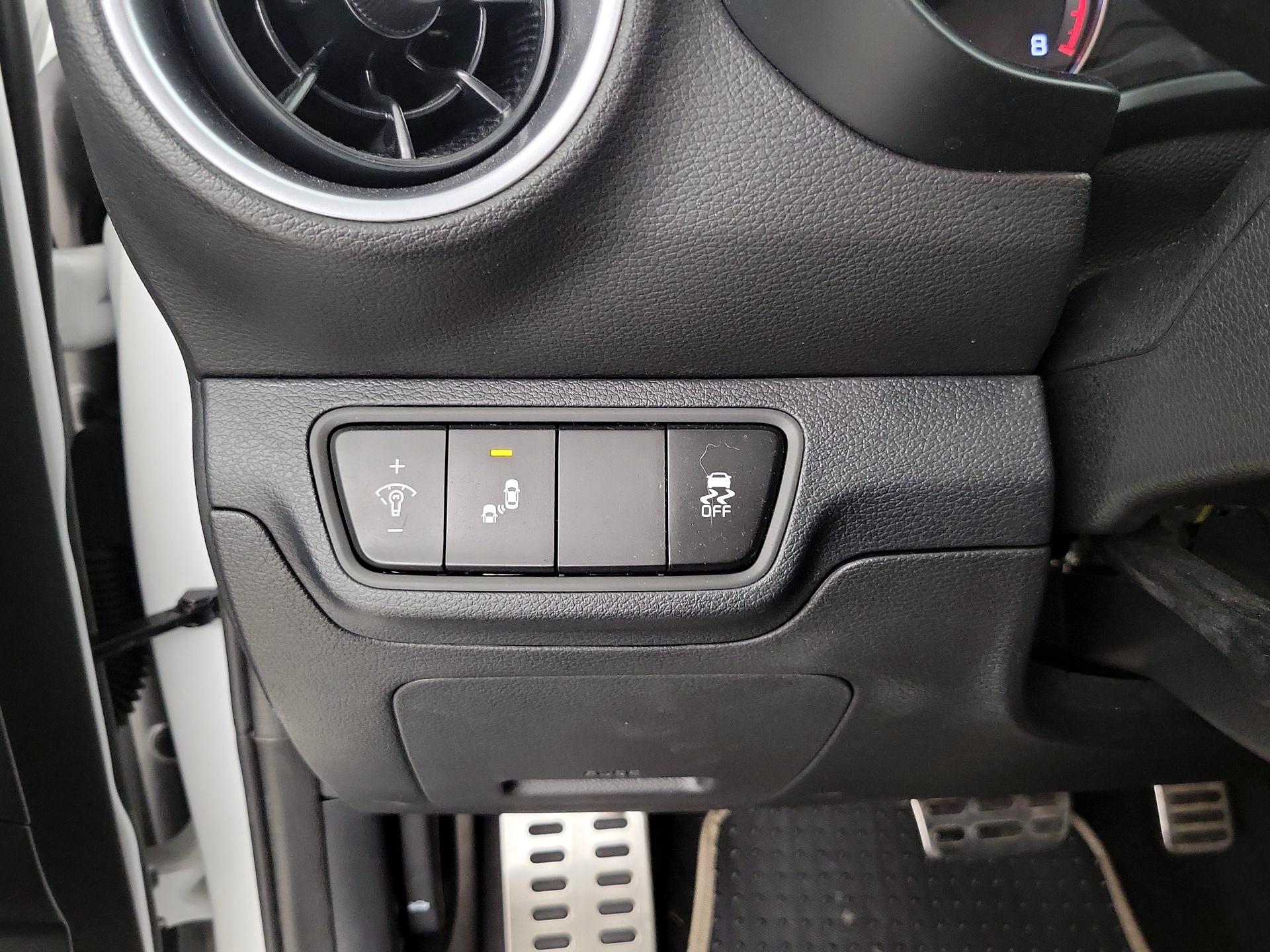 Thumbnail: 2024 Kia Forte - 13