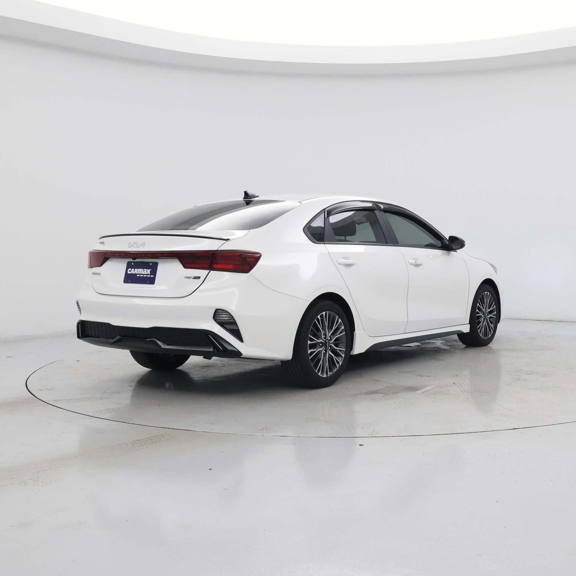 Thumbnail: 2024 Kia Forte - 8