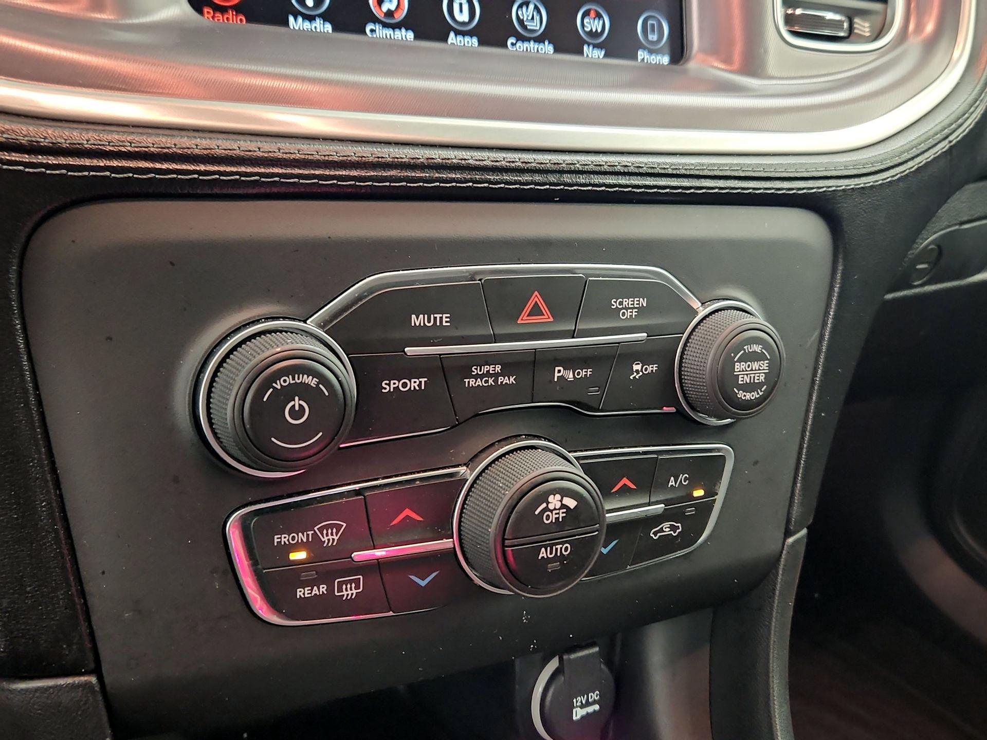 Thumbnail: 2019 Dodge Charger - 16
