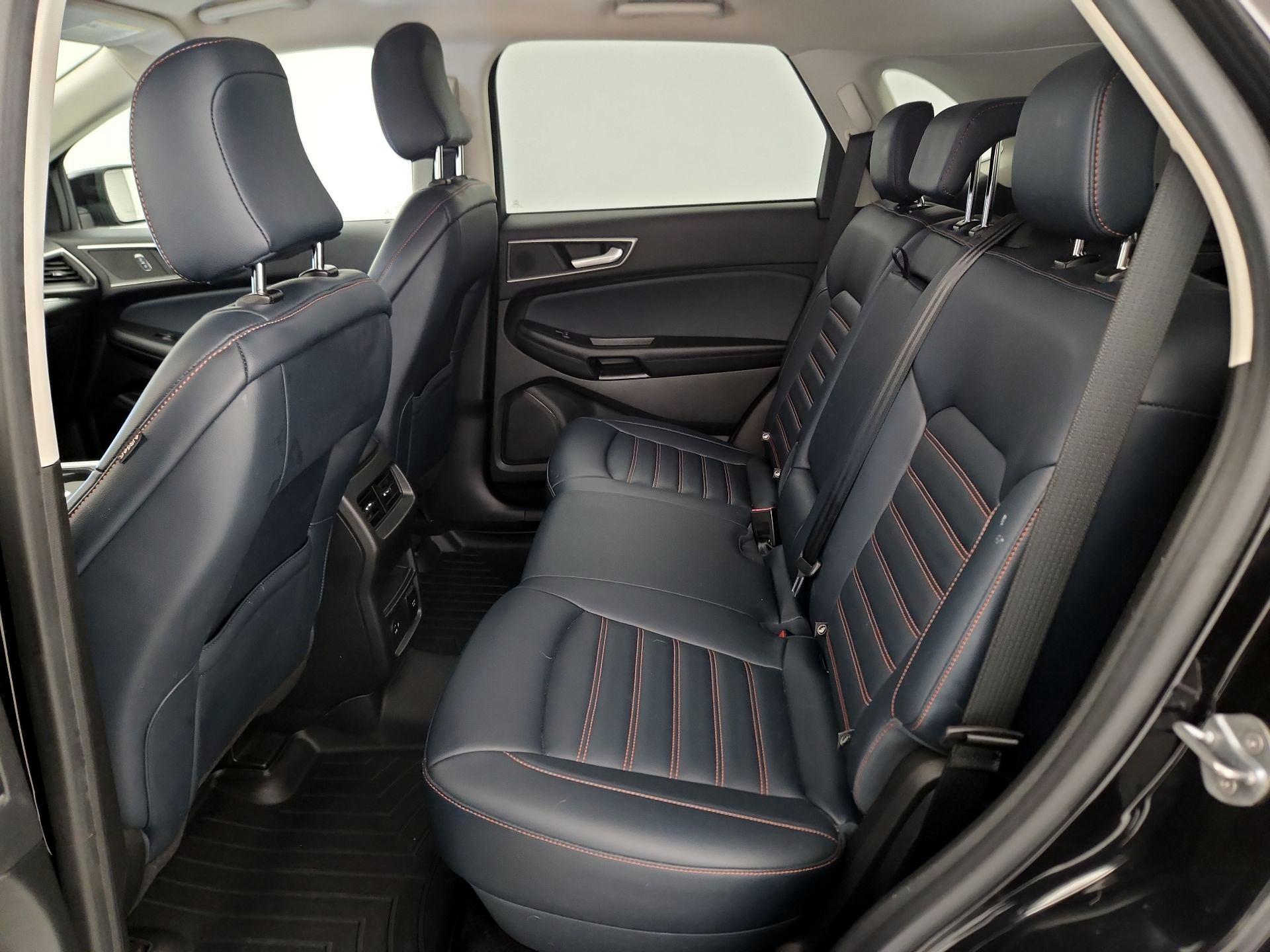 Thumbnail: 2022 Ford Edge - 19