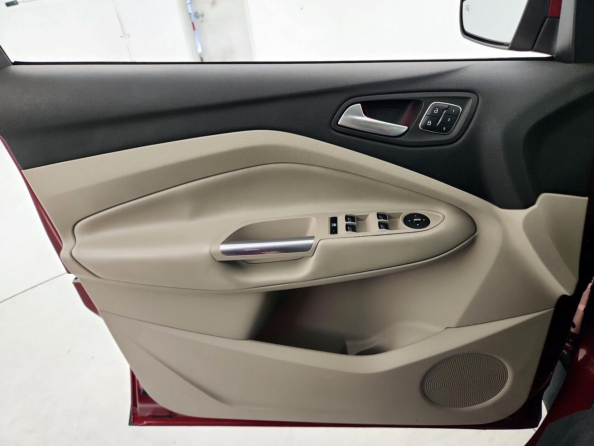 Thumbnail: 2014 Ford Escape - 12