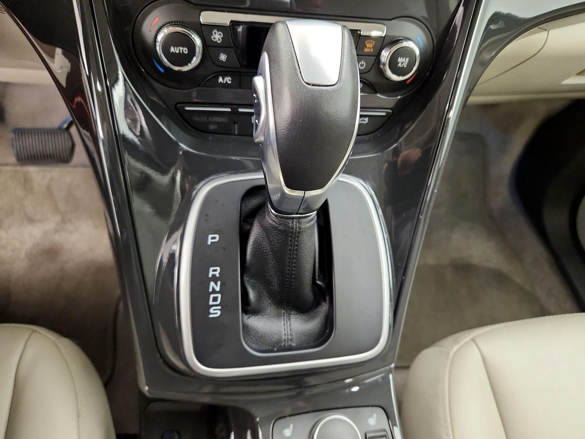 Thumbnail: 2014 Ford Escape - 17