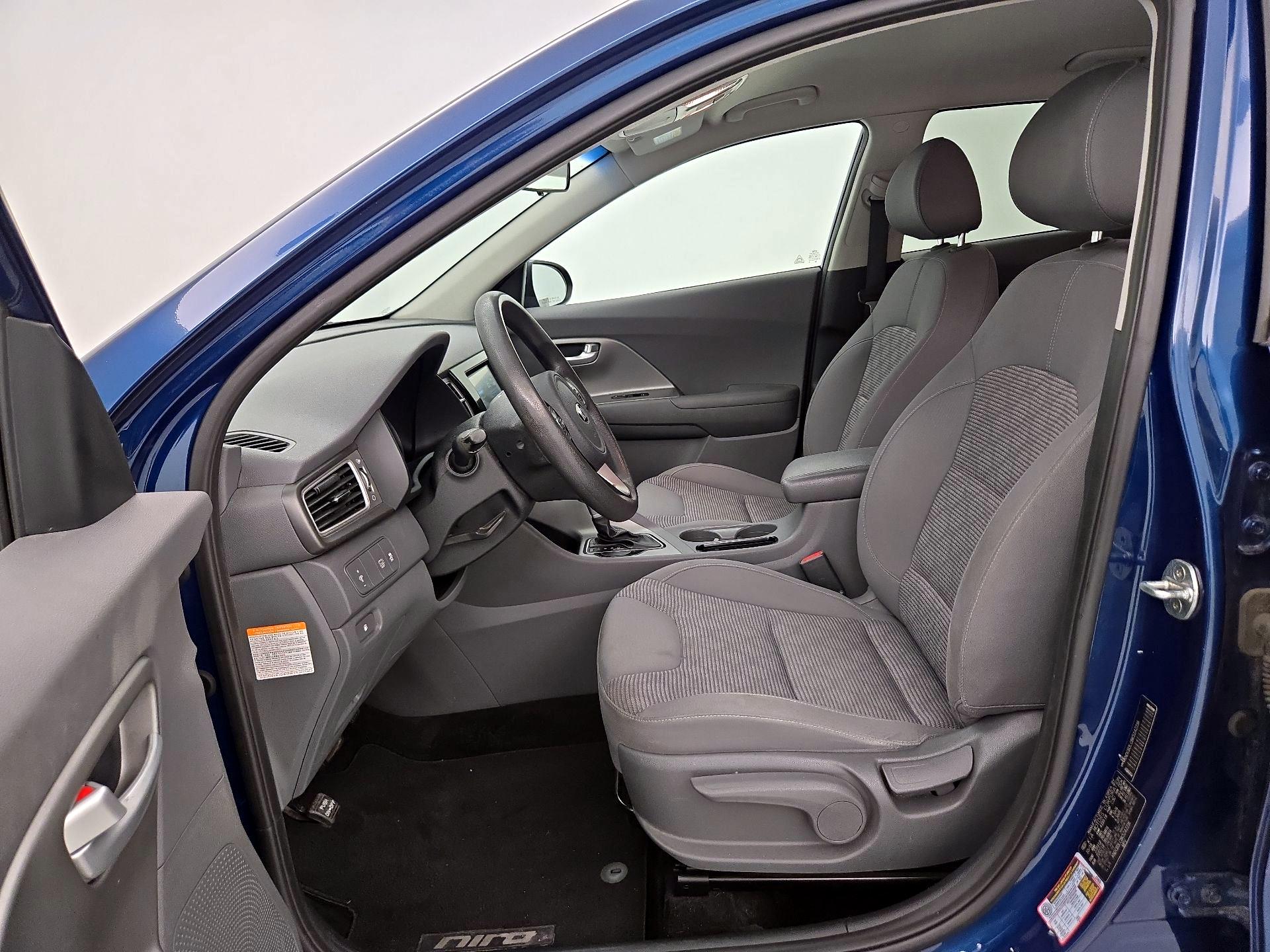 Thumbnail: 2019 Kia Niro - 11