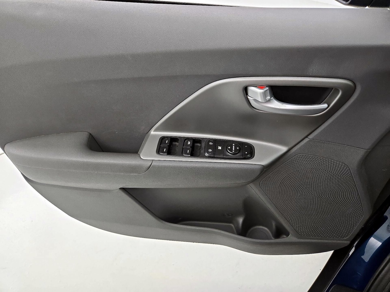 2019 Kia Niro LX - Photo 13
