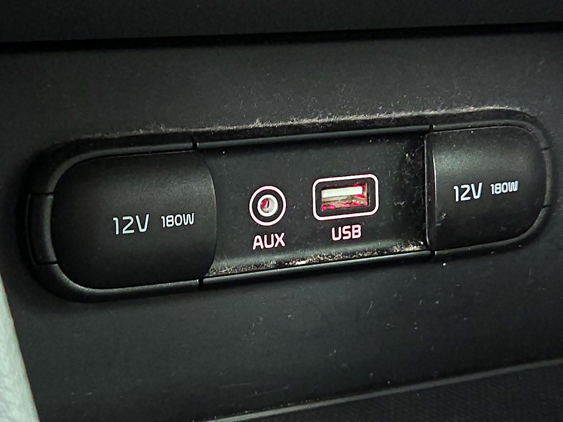Thumbnail: 2019 Kia Niro - 18