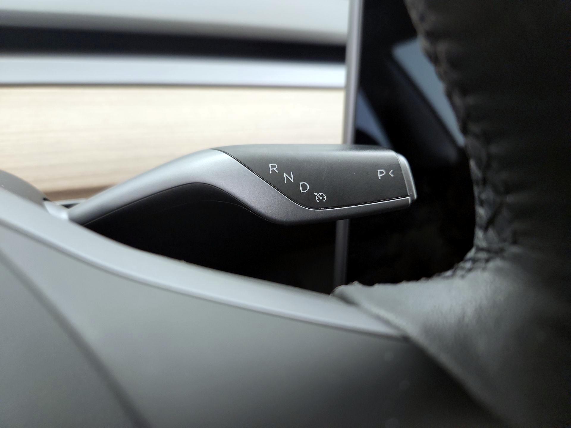 Thumbnail: 2021 Tesla Model 3 - 17