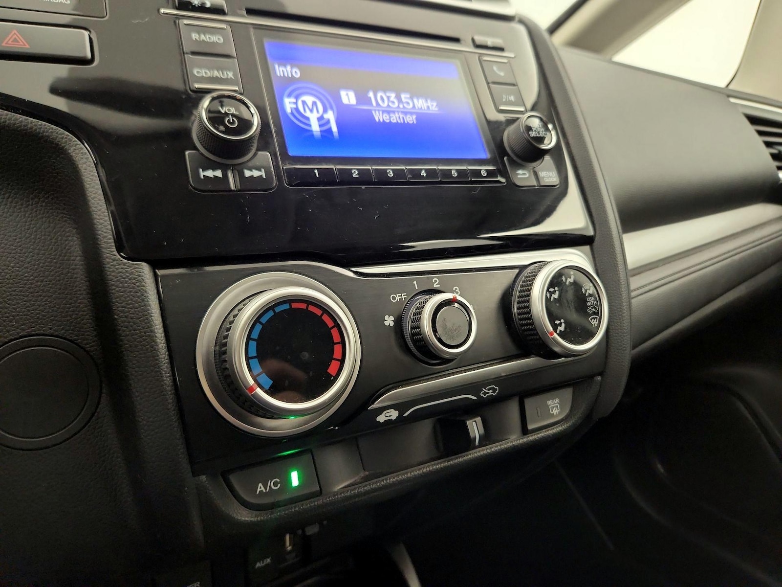 2015 Honda Fit LX - Photo 16