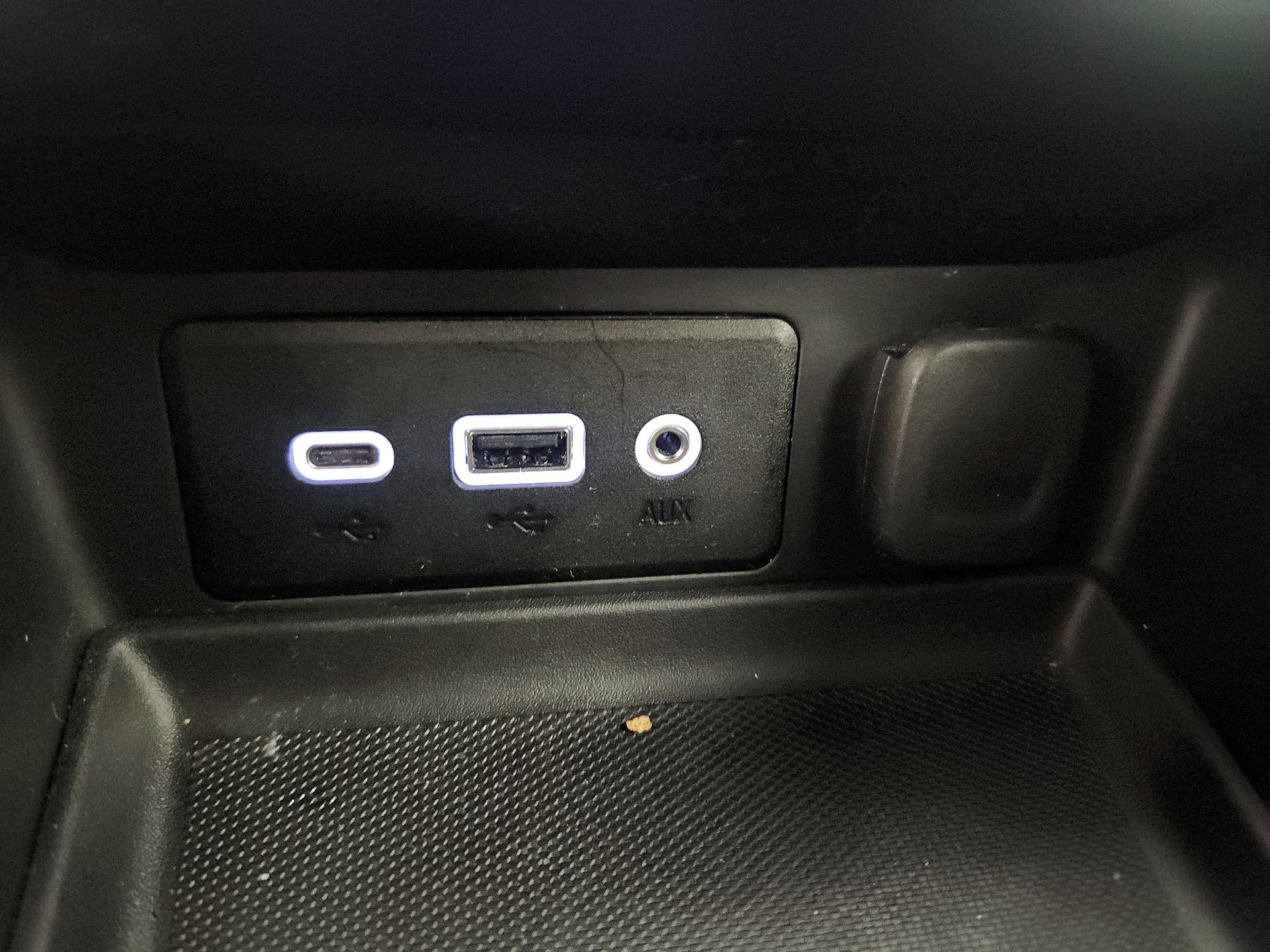 Thumbnail: 2021 GMC Terrain - 17