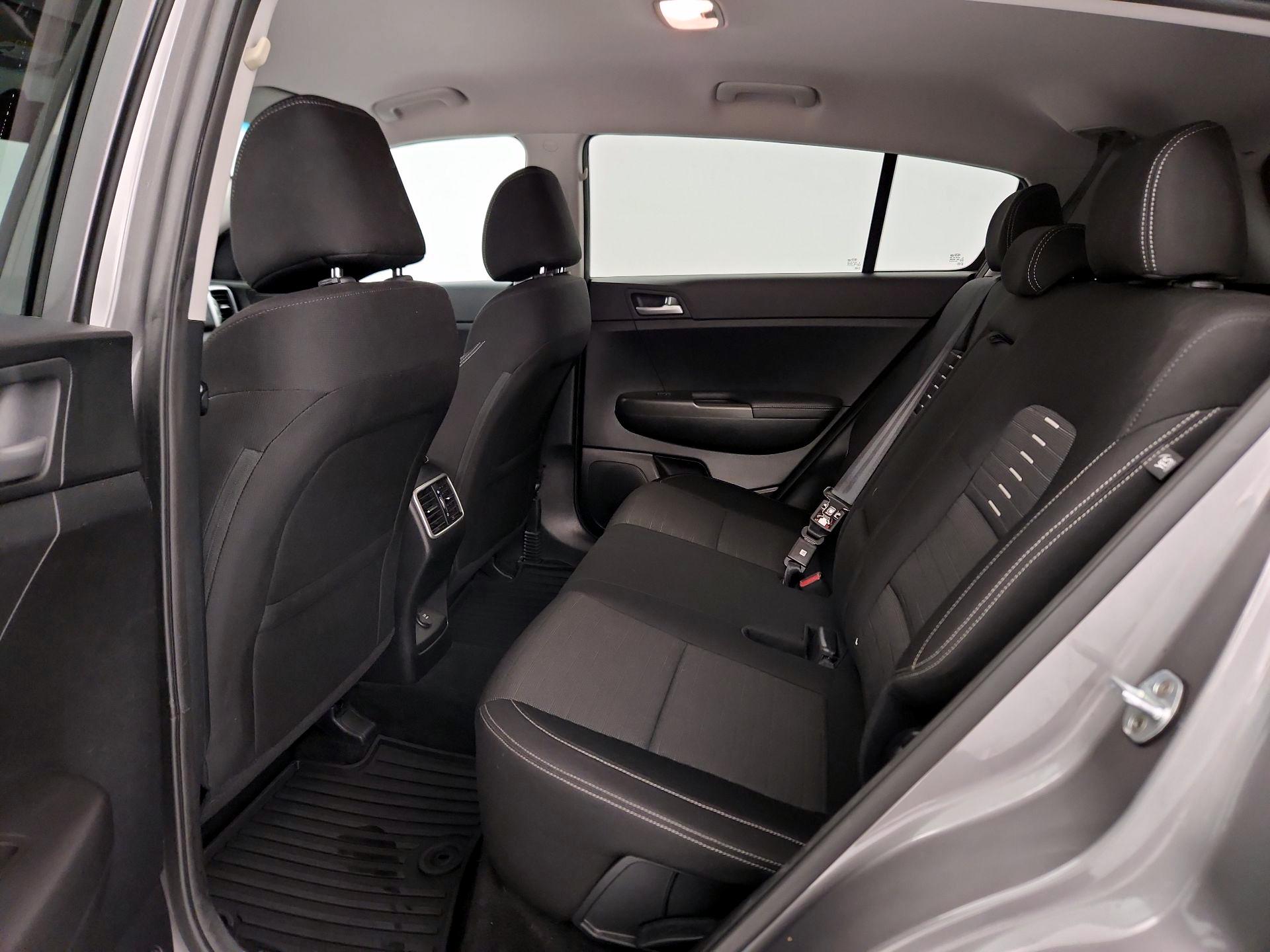 Thumbnail: 2017 Kia Sportage - 19