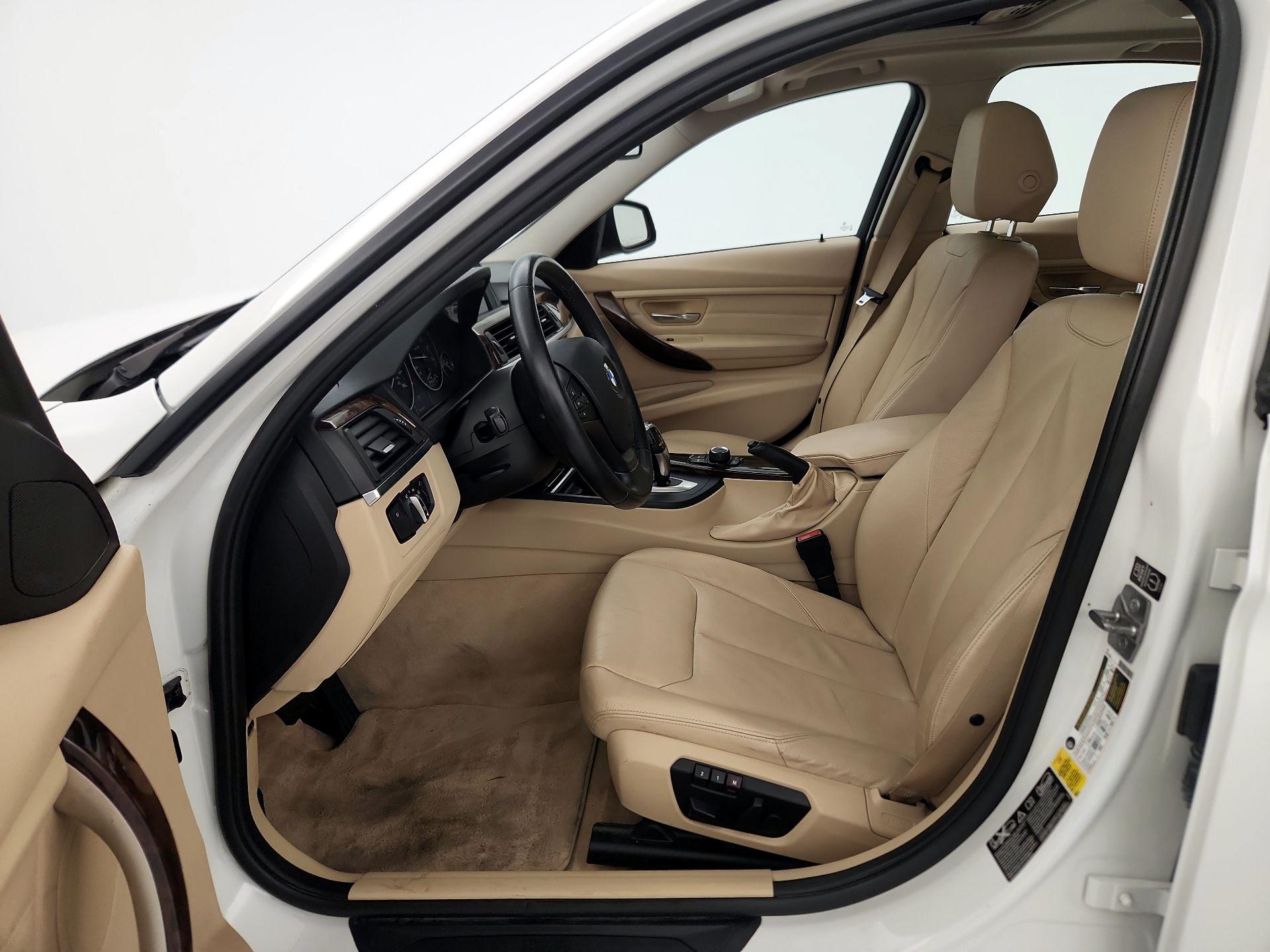 Thumbnail: 2014 BMW 3 Series - 9