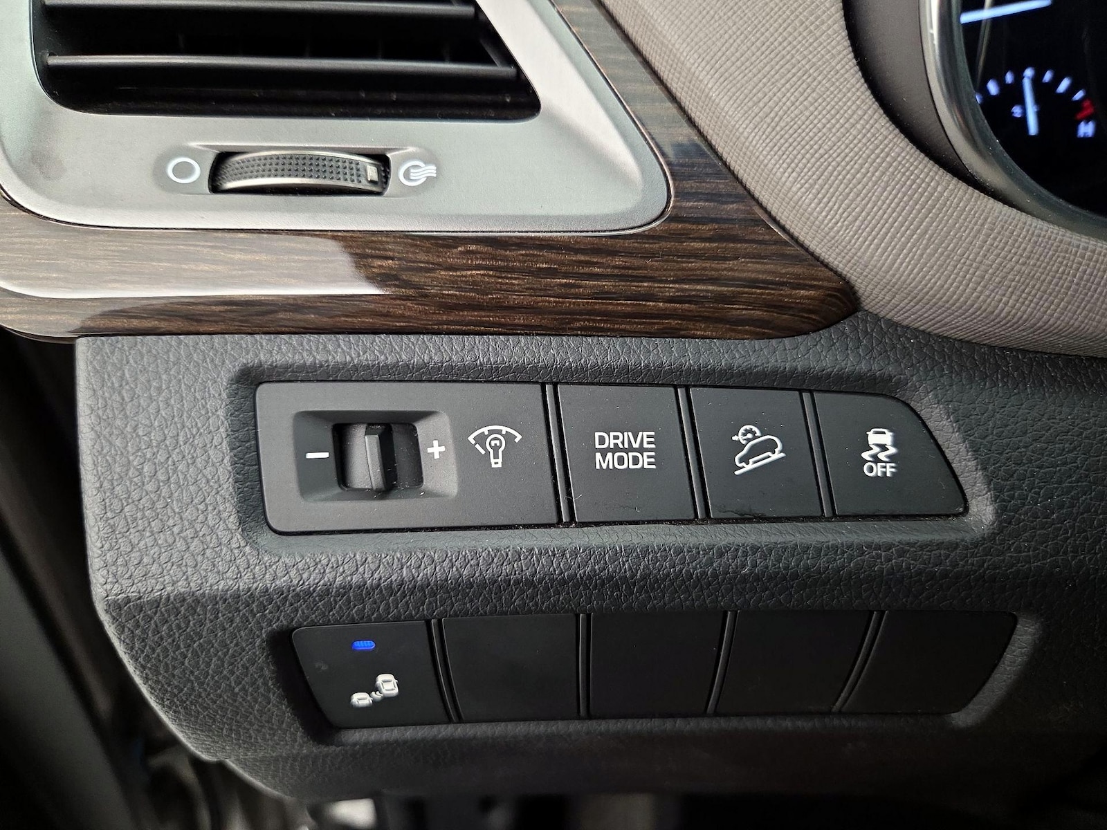 2017 Hyundai Santa Fe Sport - Photo 14