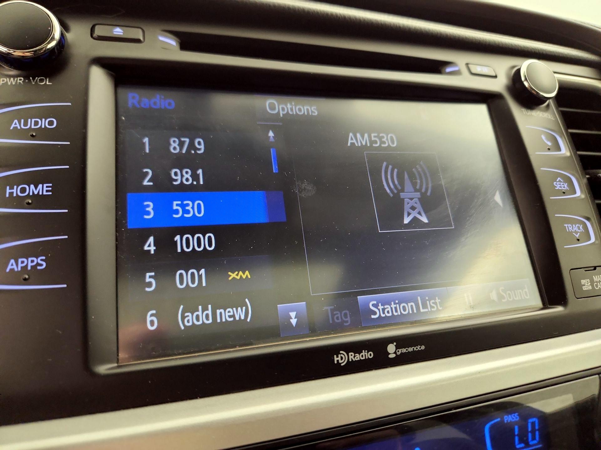 Thumbnail: 2015 Toyota Highlander - 16