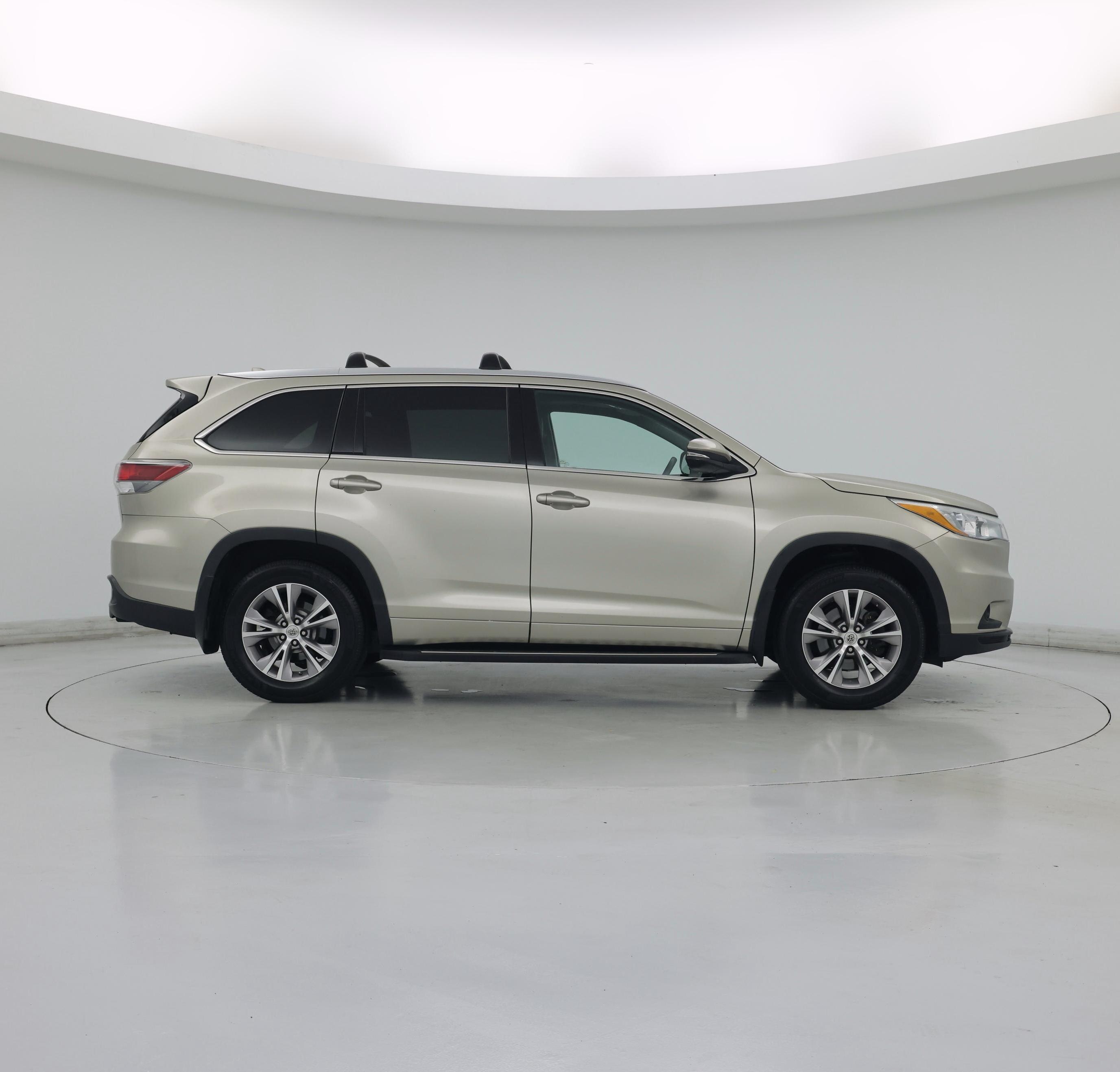 Thumbnail: 2015 Toyota Highlander - 7
