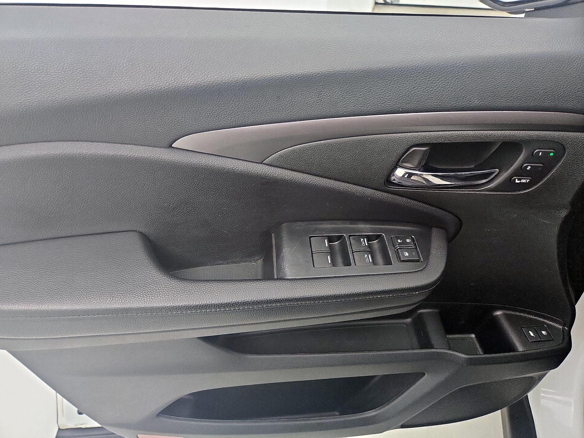 Thumbnail: 2022 Honda Pilot - 12