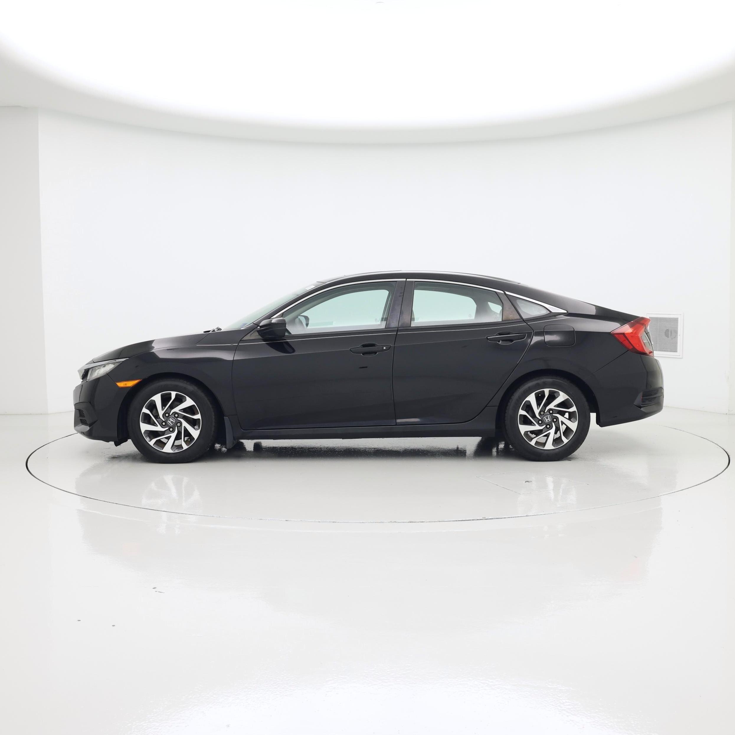 Thumbnail: 2016 Honda Civic - 3