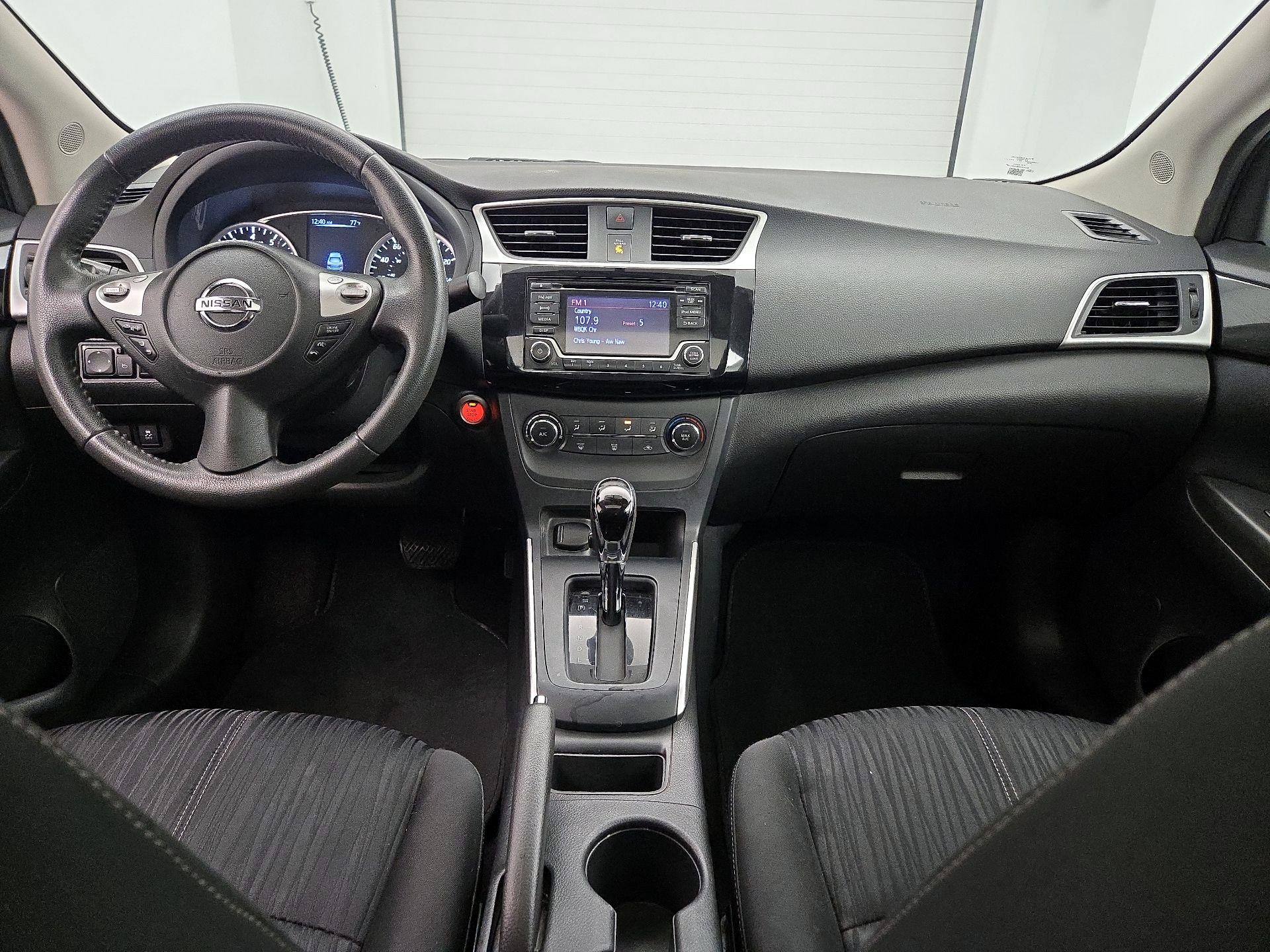 Thumbnail: 2017 Nissan Sentra - 9