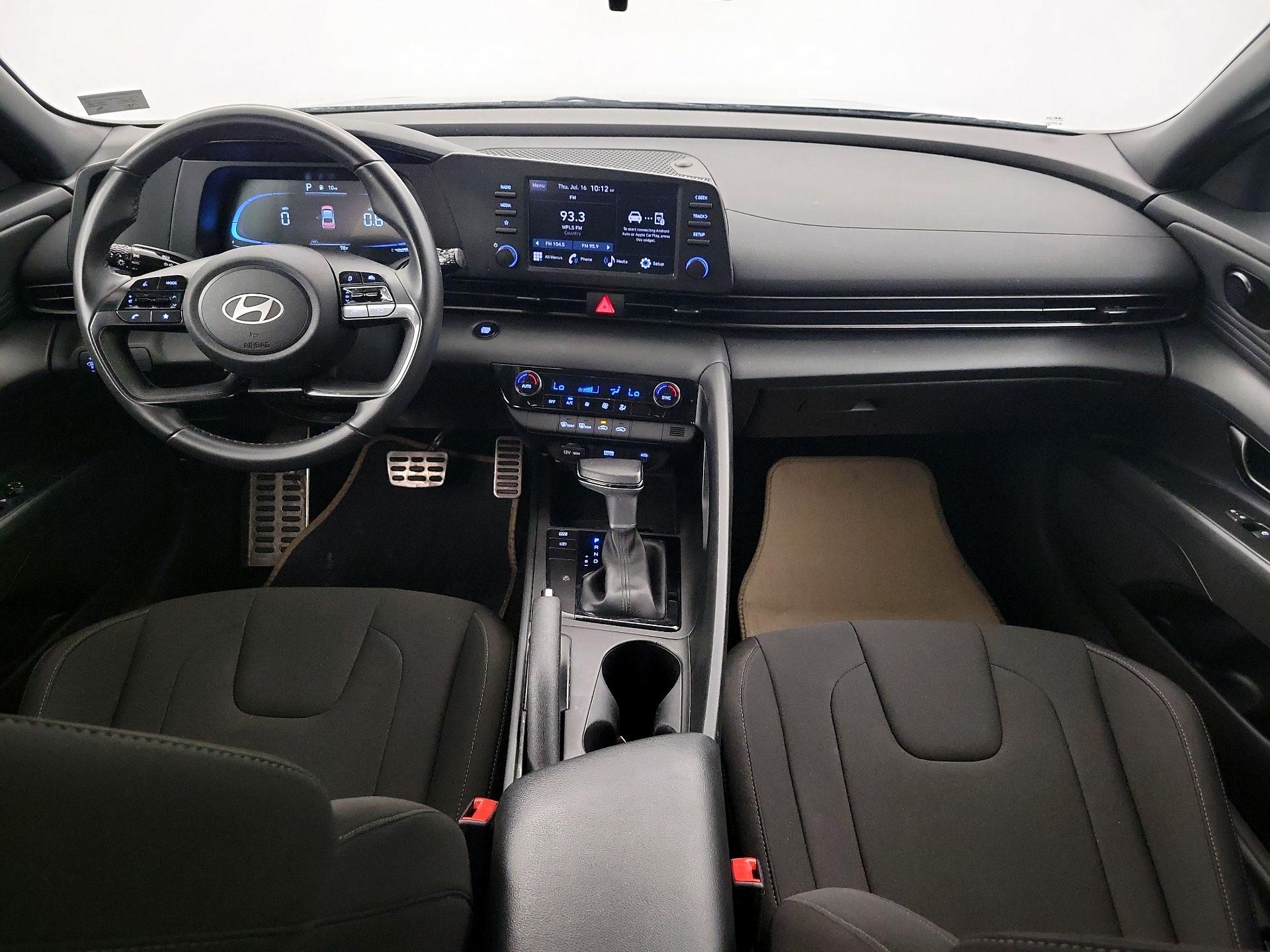 Thumbnail: 2025 Hyundai Elantra - 9