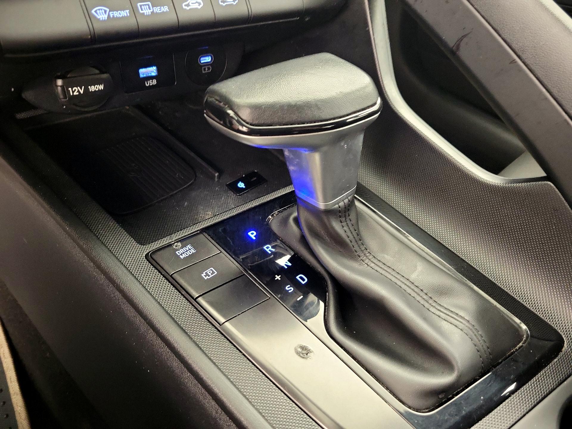 Thumbnail: 2025 Hyundai Elantra - 17