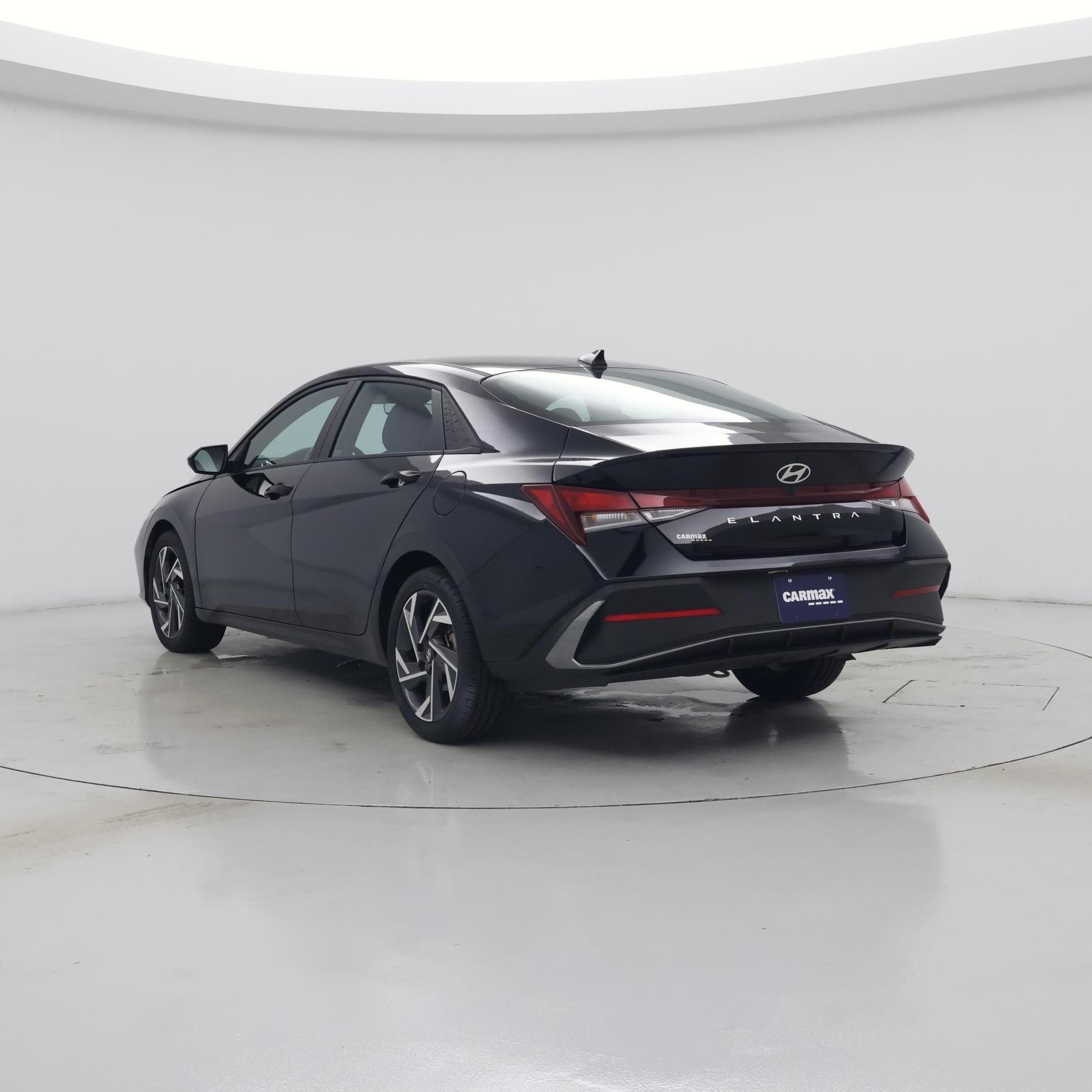 Thumbnail: 2025 Hyundai Elantra - 2