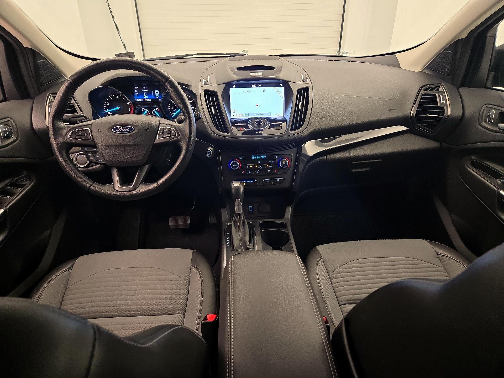 Thumbnail: 2017 Ford Escape - 9