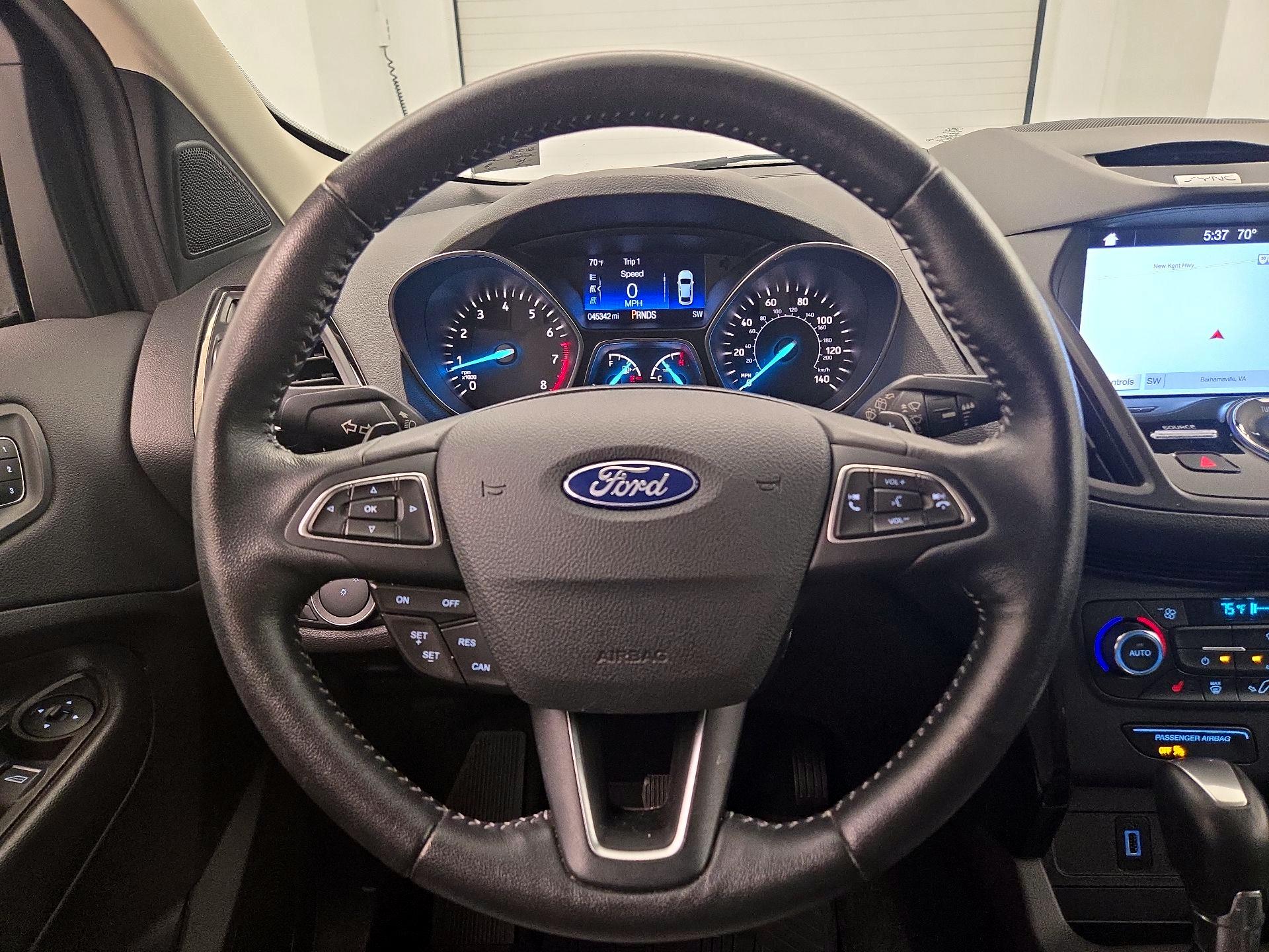Thumbnail: 2017 Ford Escape - 10