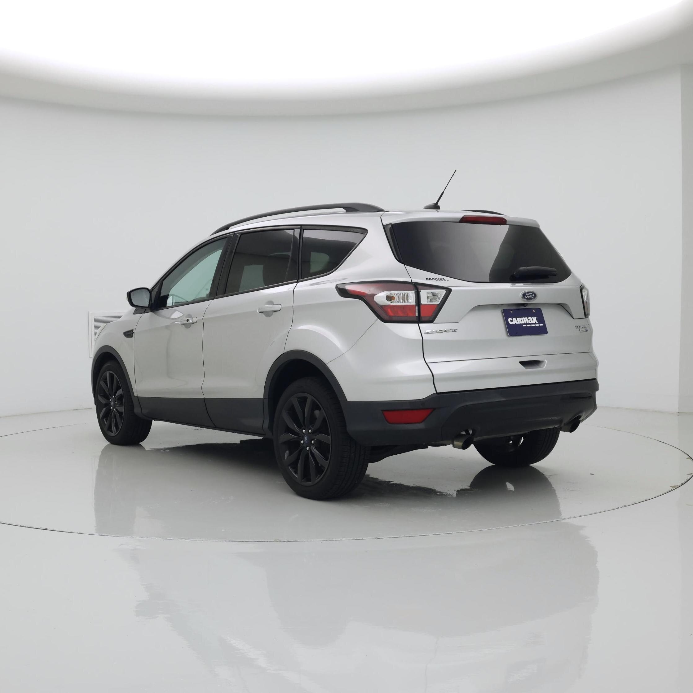 Thumbnail: 2017 Ford Escape - 2