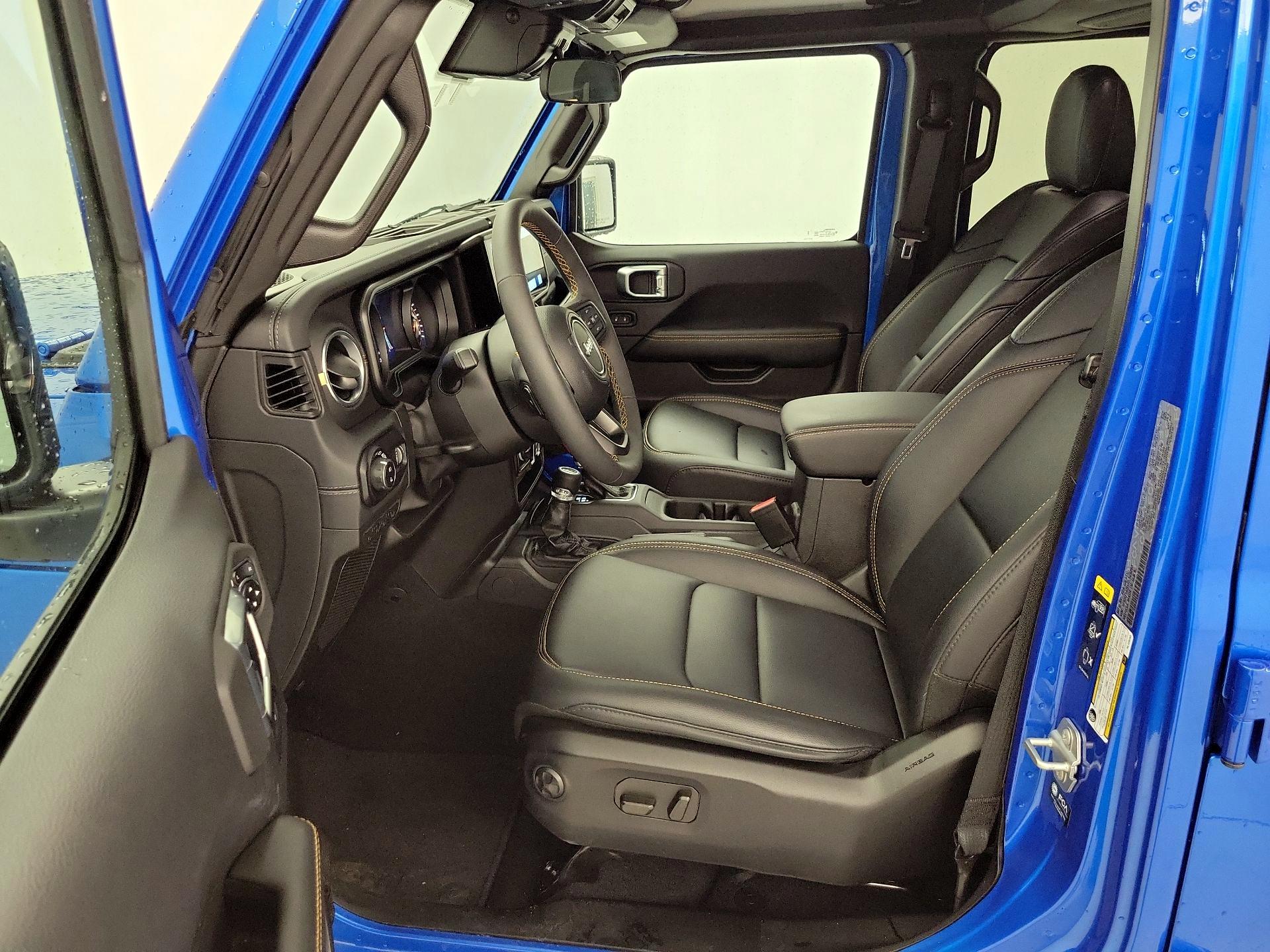 Thumbnail: 2024 Jeep Gladiator - 11