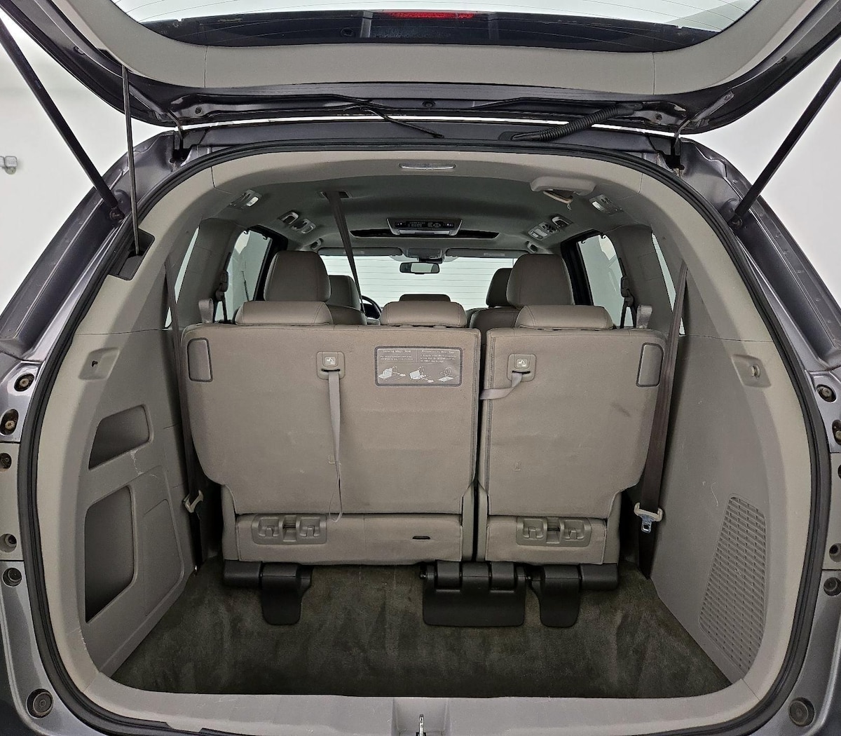 Trunk/Cargo (Seats Up)