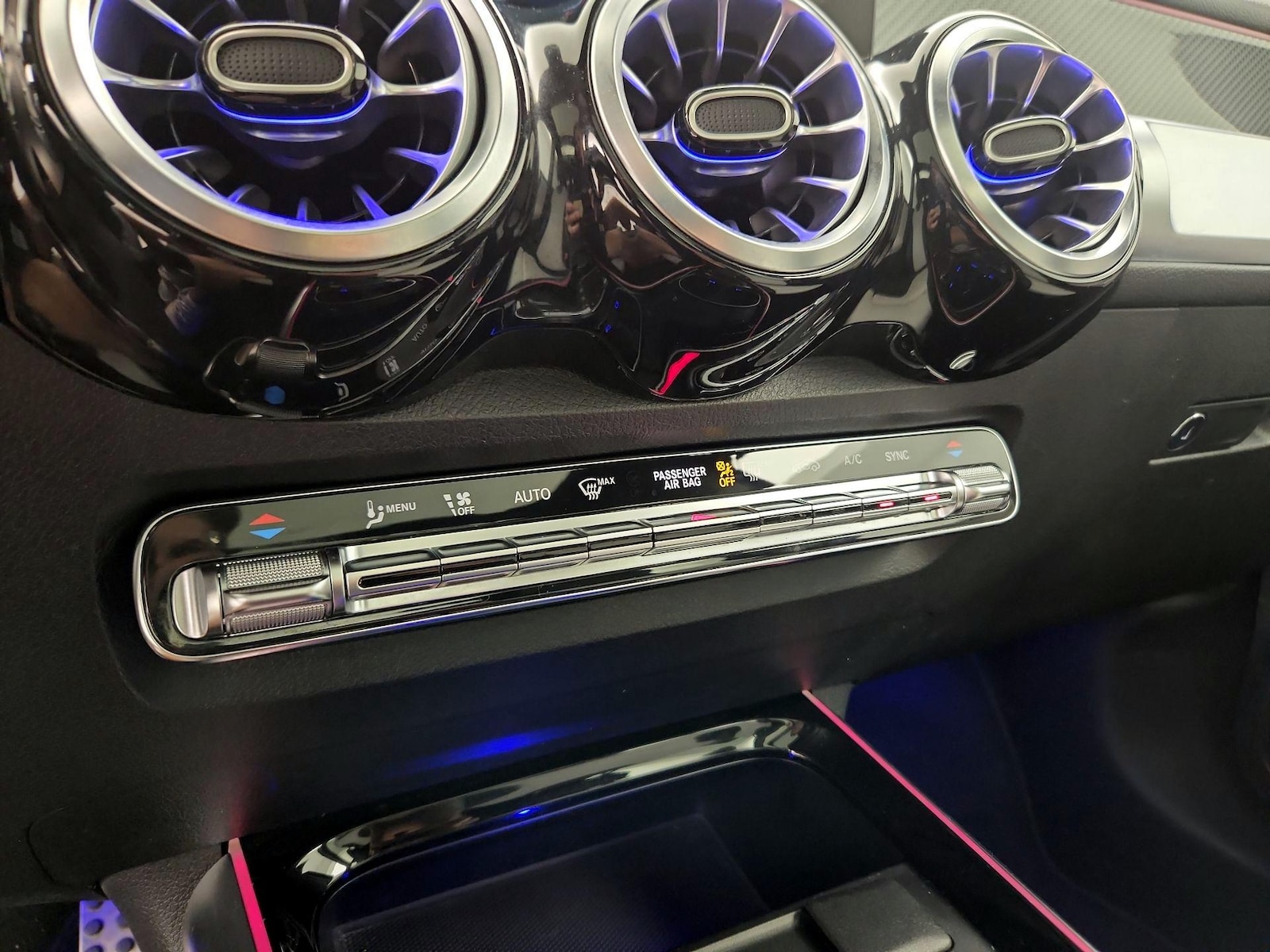 2022 Mercedes-Benz GLB AMG GLB35 - Photo 18