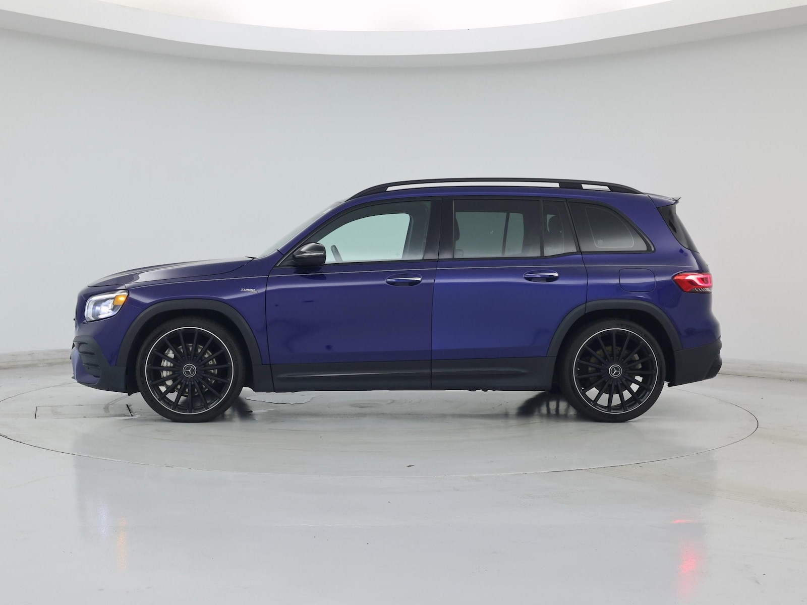 2022 Mercedes-Benz GLB AMG GLB35 - Photo 4