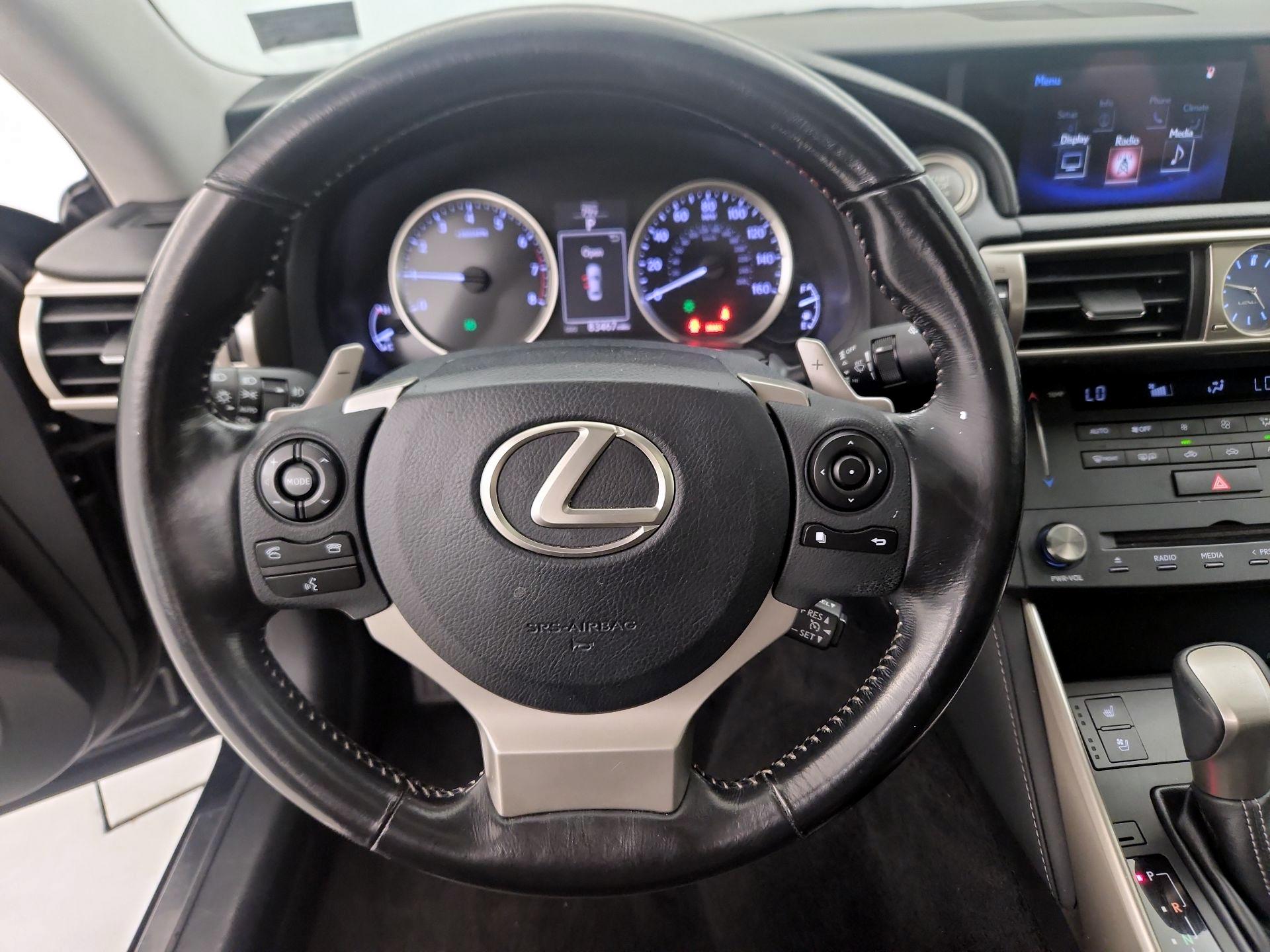 Thumbnail: 2016 Lexus IS - 10