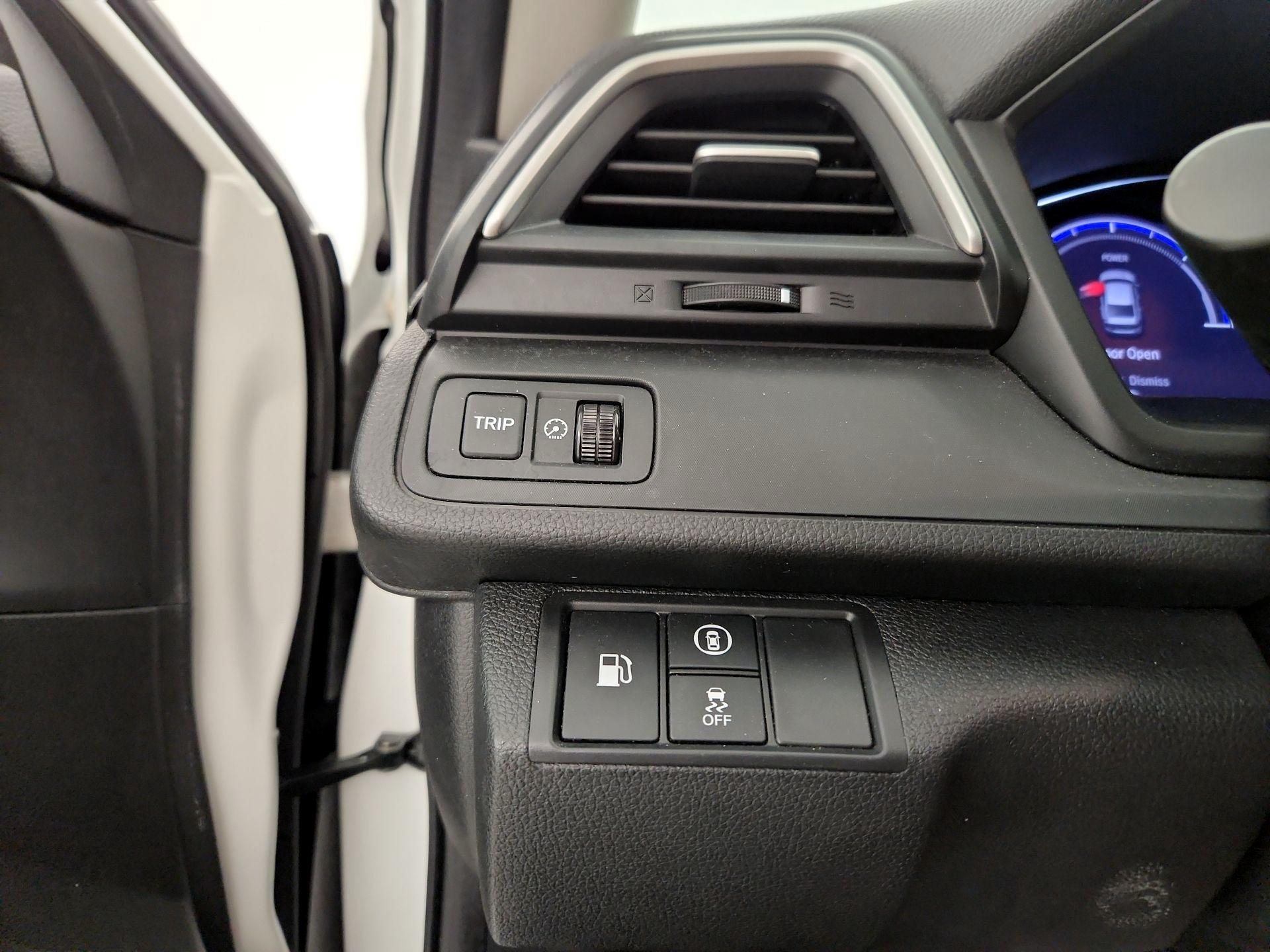 Thumbnail: 2021 Honda Insight - 13