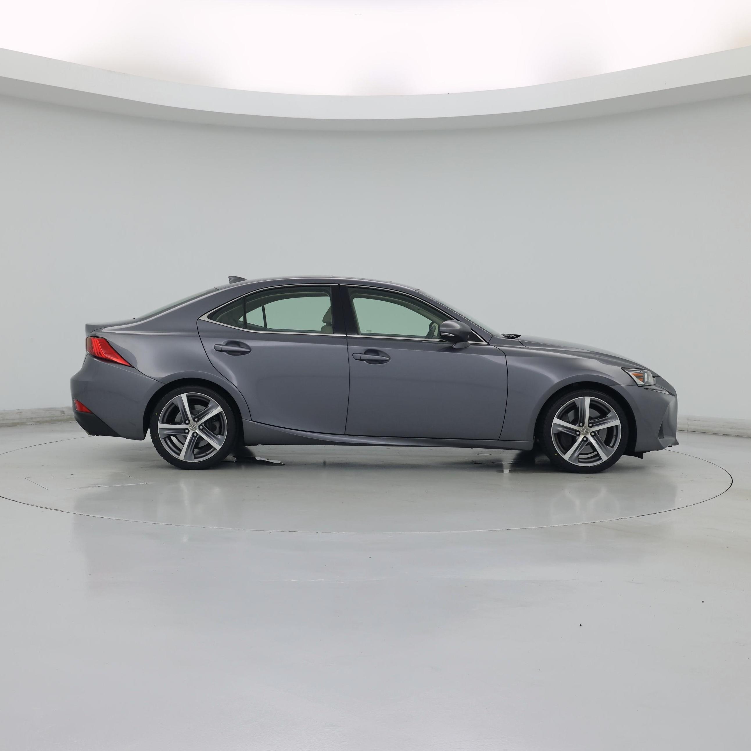Thumbnail: 2019 Lexus IS - 7