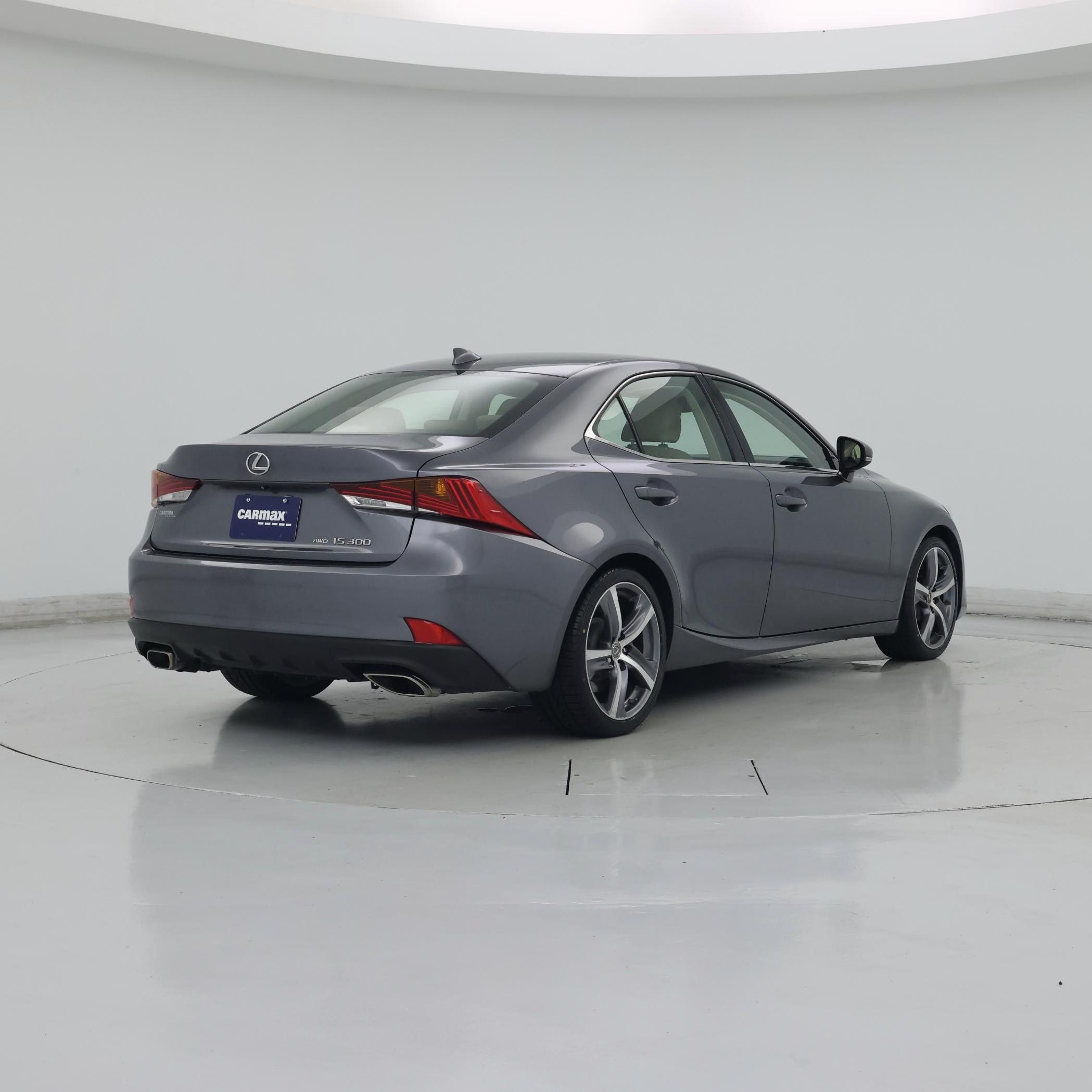 Thumbnail: 2019 Lexus IS - 8