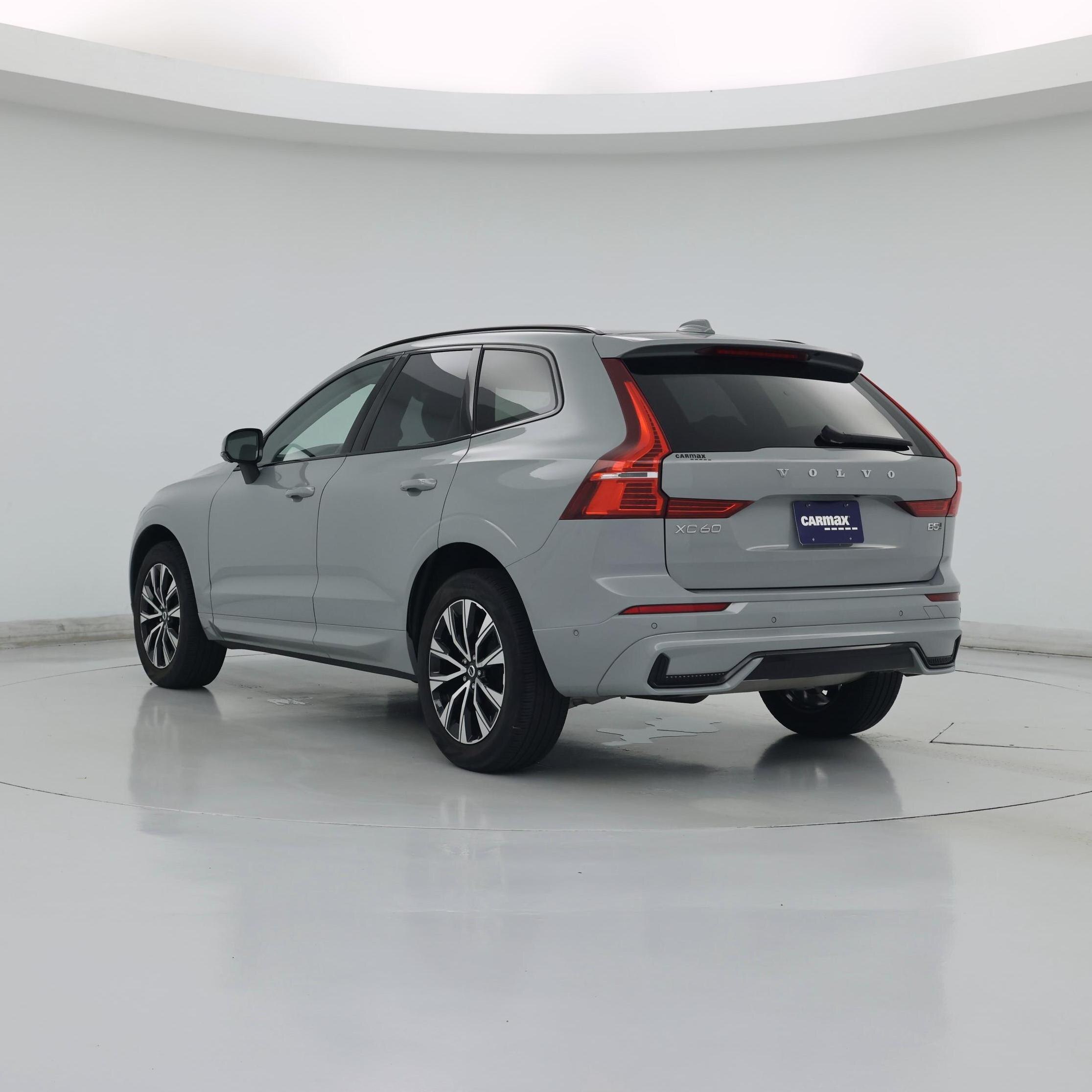 Thumbnail: 2025 Volvo XC60 - 2