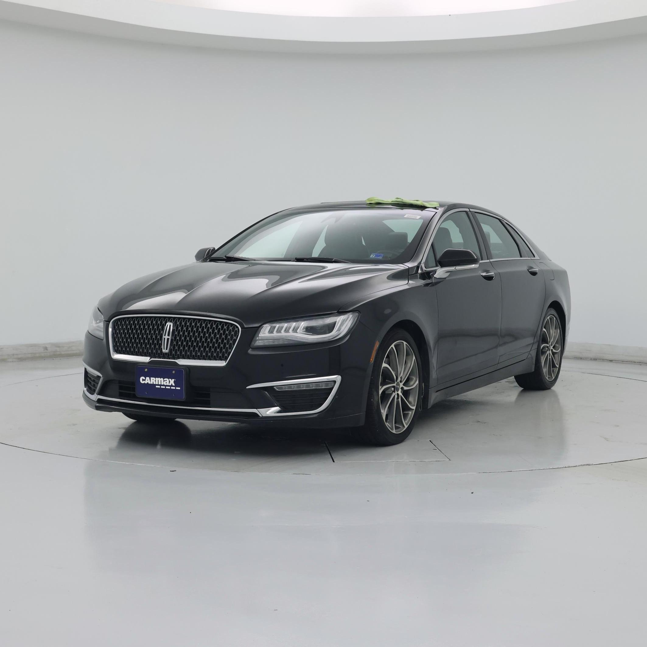 Thumbnail: 2019 Lincoln MKZ - 4