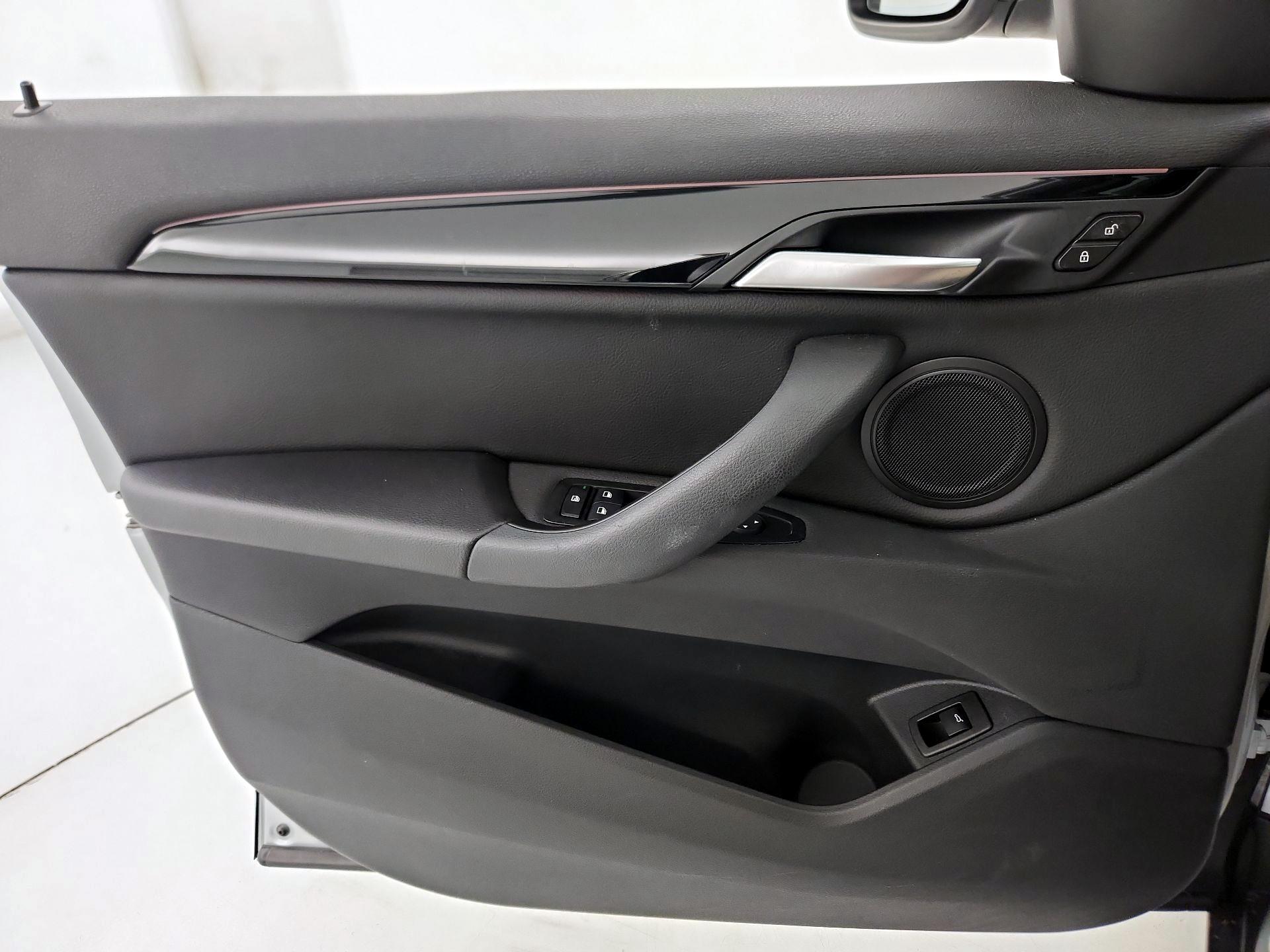 Thumbnail: 2018 BMW X1 - 12
