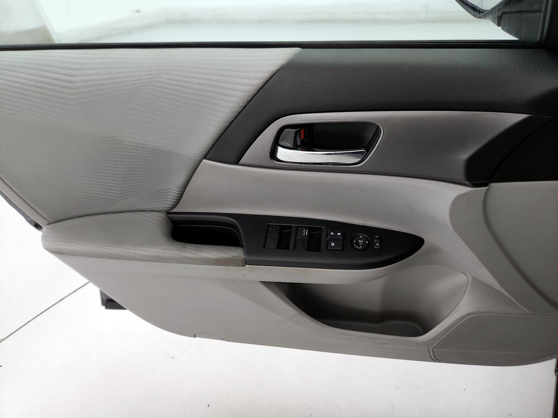 Thumbnail: 2014 Honda Accord - 12